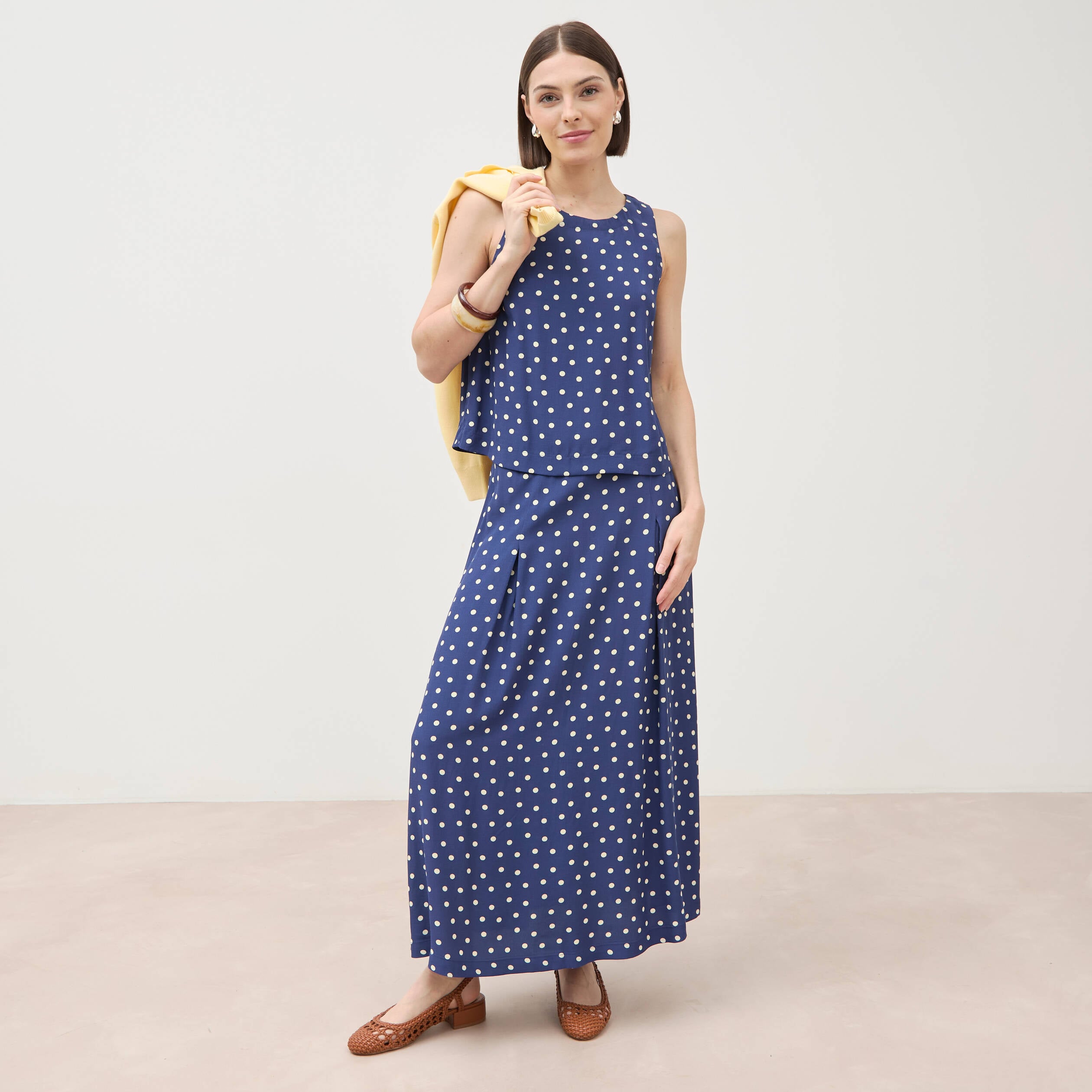 Top sans manches bleu marine femme