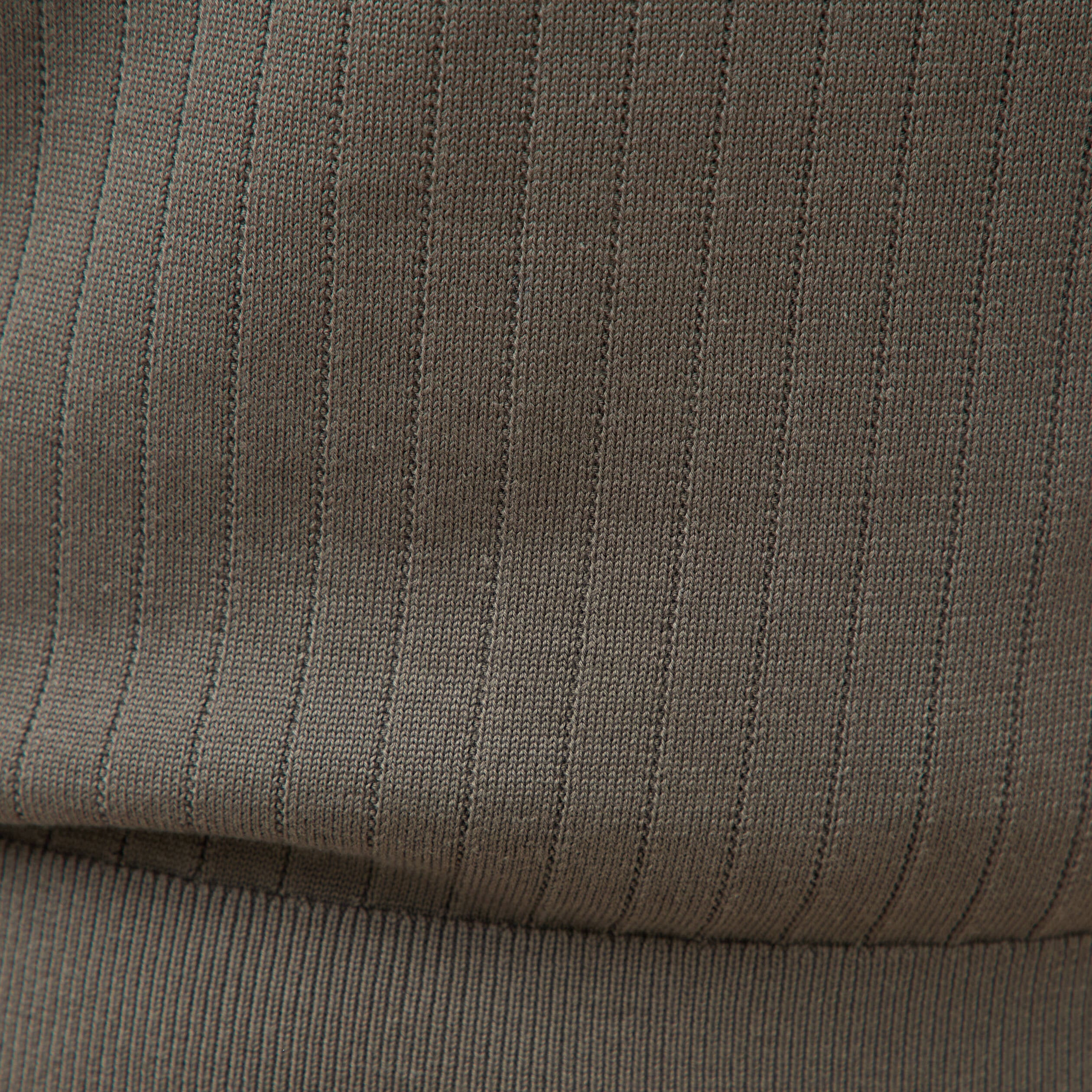 Pull manches longues vert fonc&eacute; homme