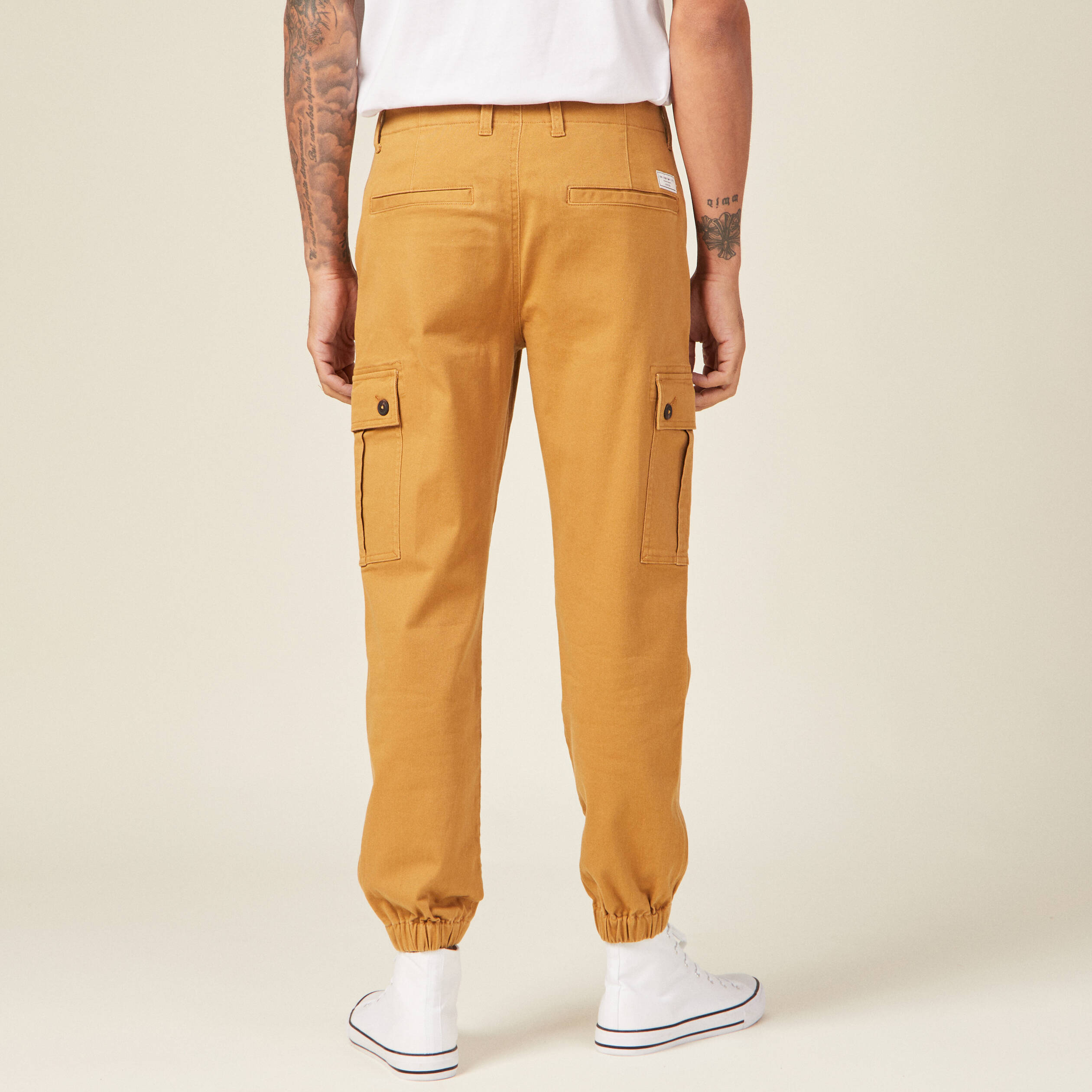 Pantalon battle deals
