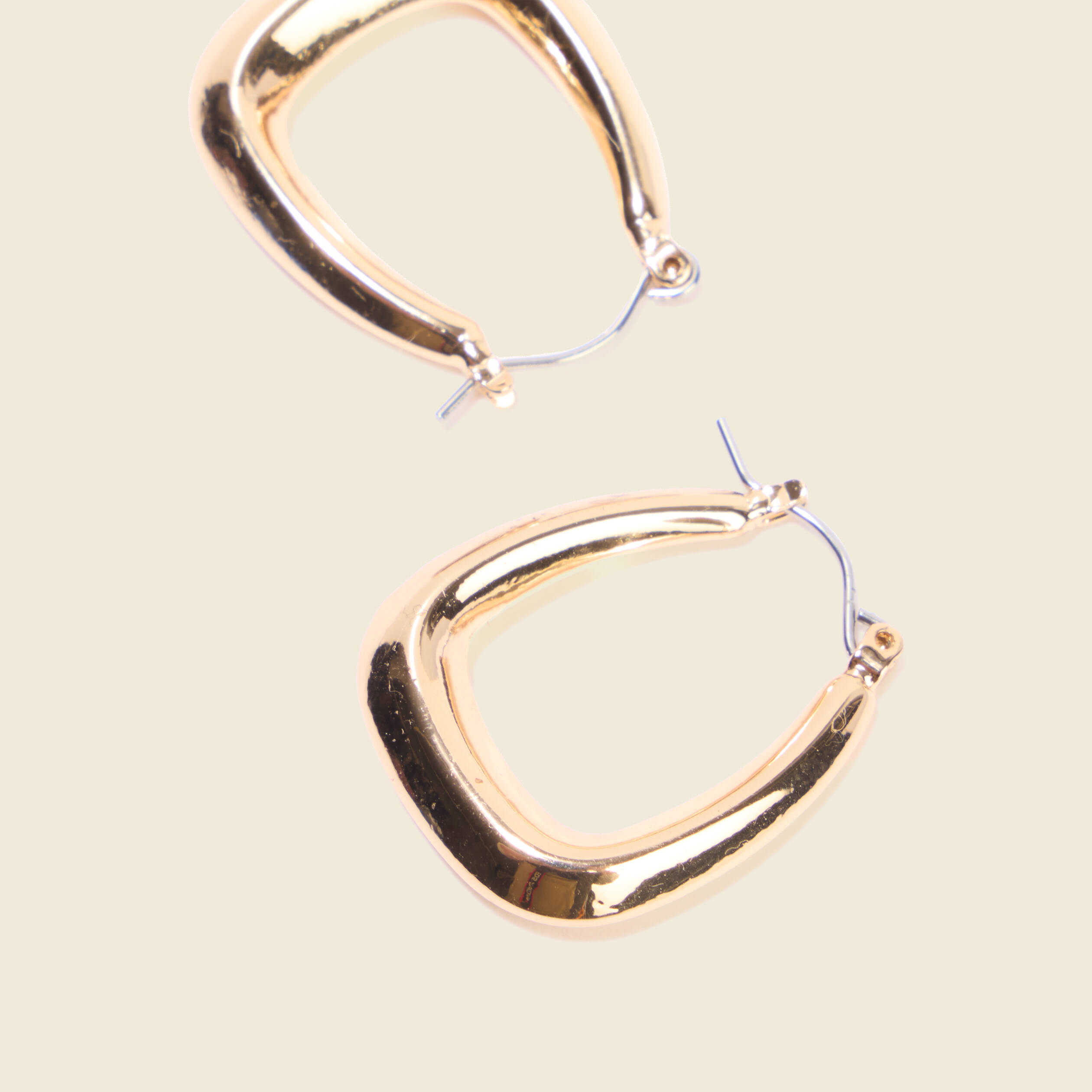 Boucles d'oreilles couleur or femme