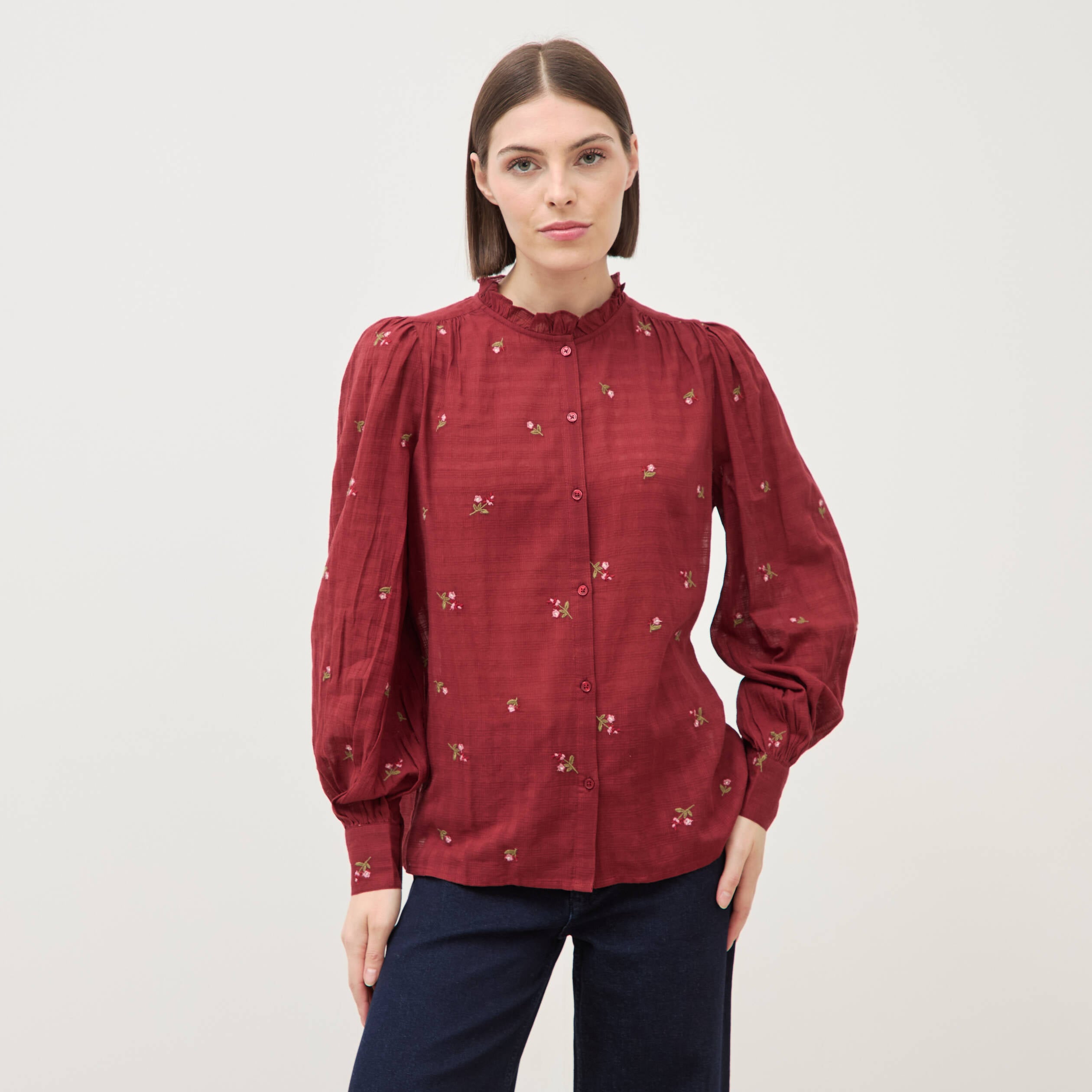Chemise manches longues en coton brod&eacute;e bordeaux femme