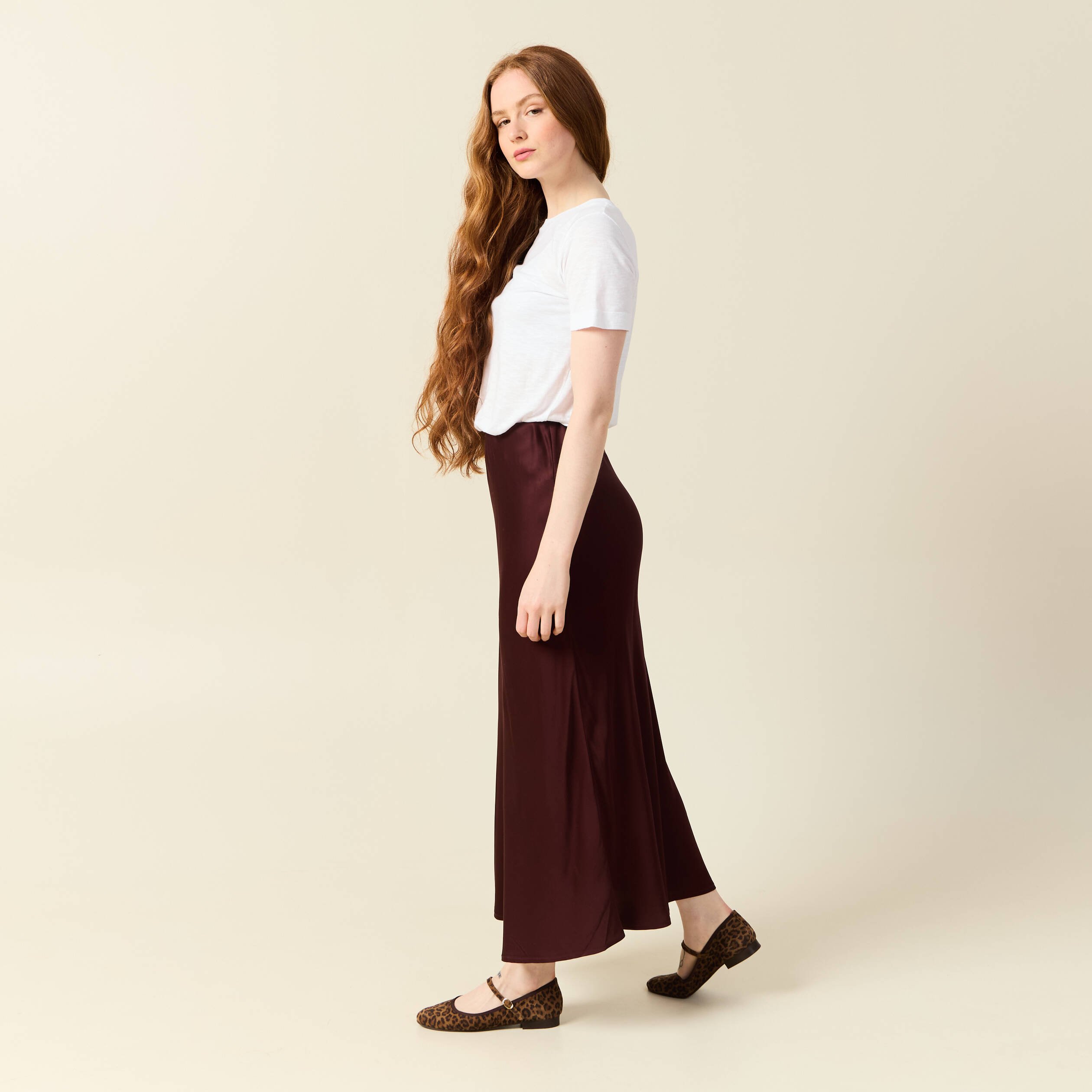 jupe longue droite satin bordeaux femme Jupe longue droite satin bordeaux femme