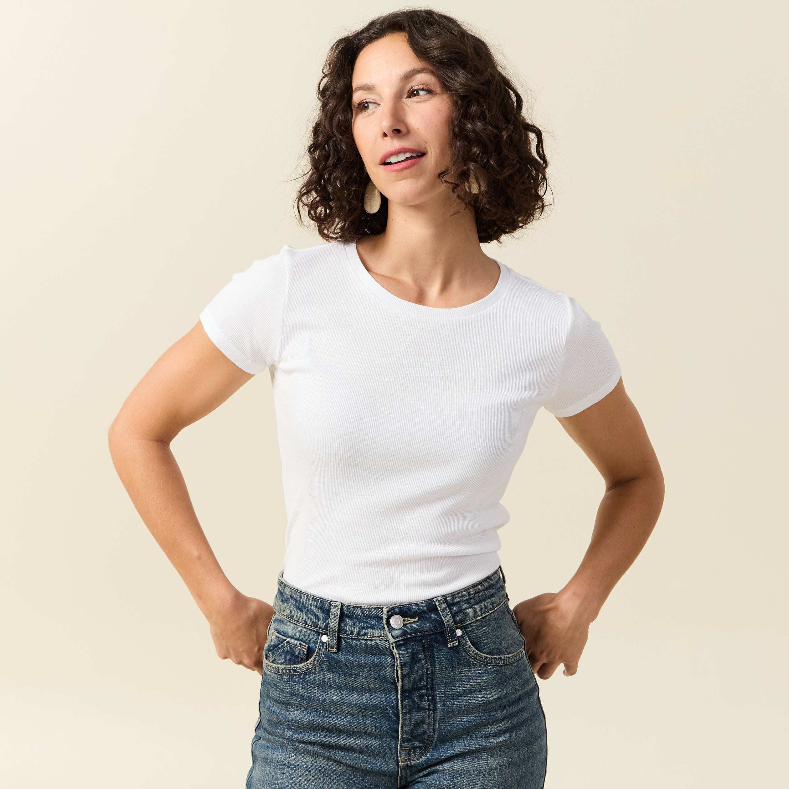 t shirt cintre col rond manches courtes blanc femme T-shirt cintré col rond manches courtes blanc femme