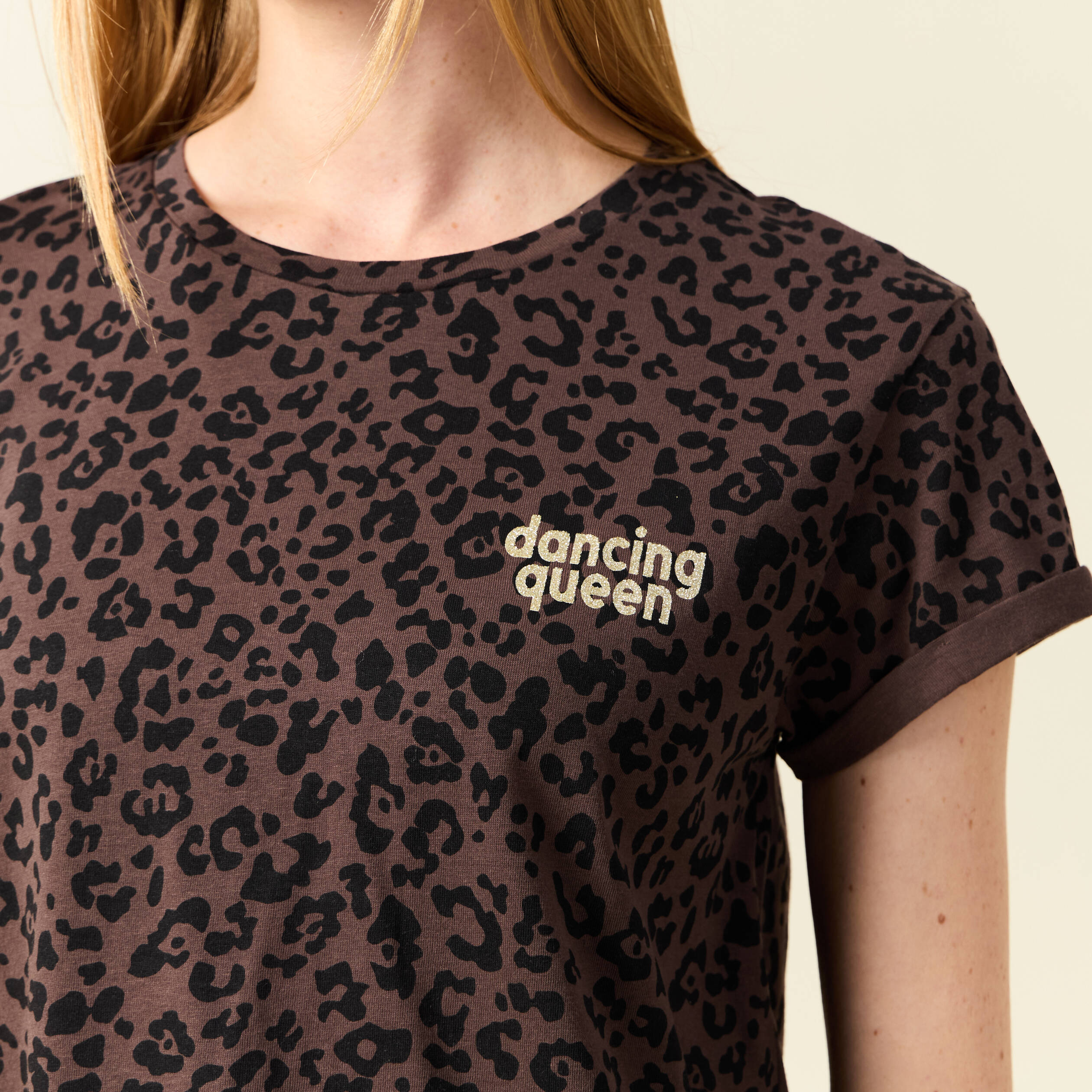 t shirt manches courtes marron fonce femme T-shirt manches courtes marron foncé femme