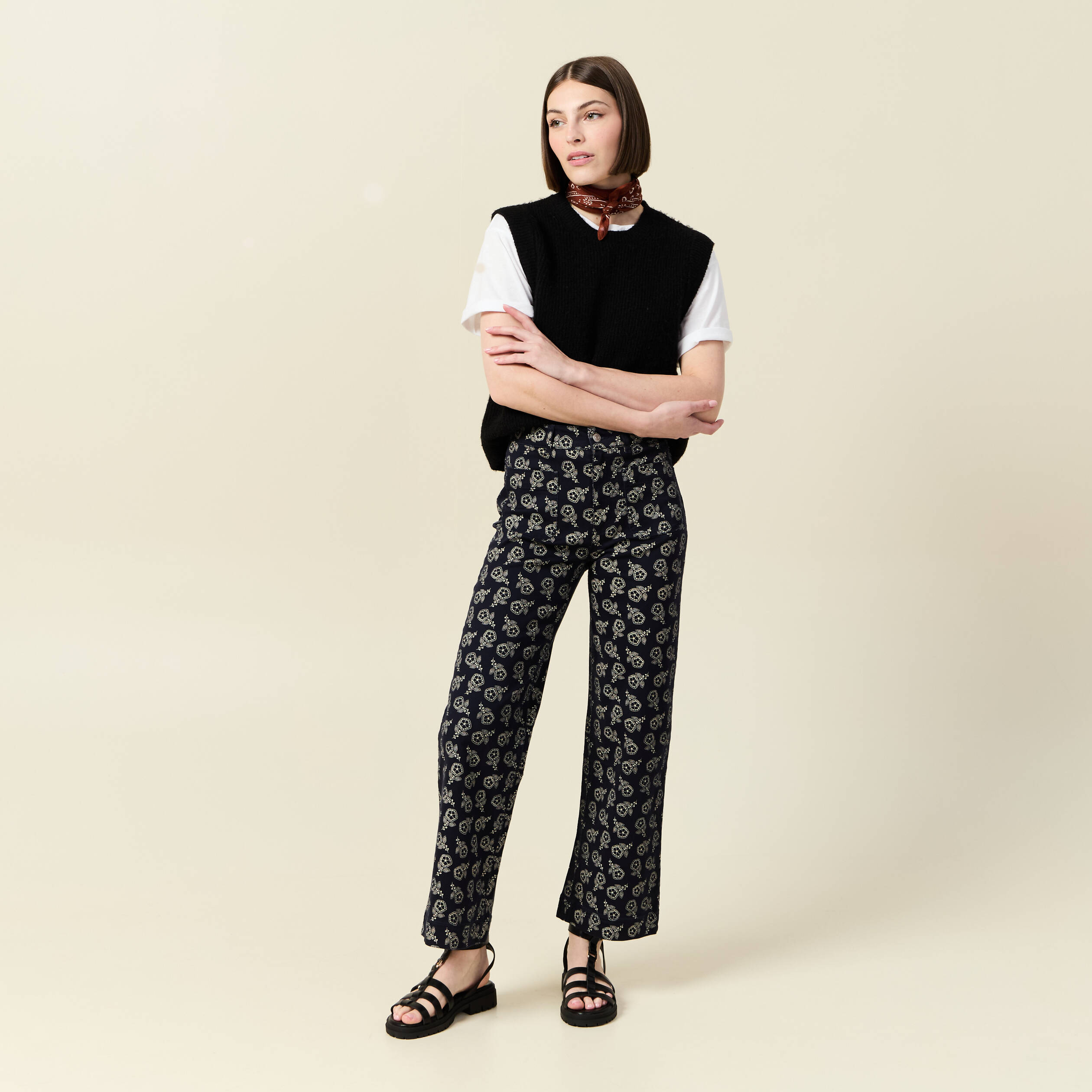 pantalon large cropped taille haute bleu marine femme Pantalon large cropped taille haute bleu marine femme