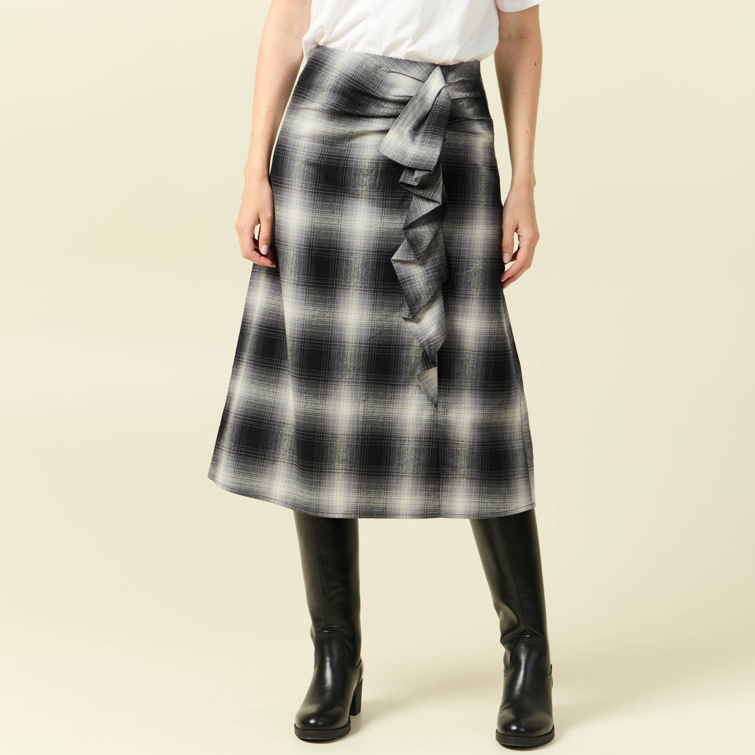 Jupe &eacute;vas&eacute;e en coton noir femme