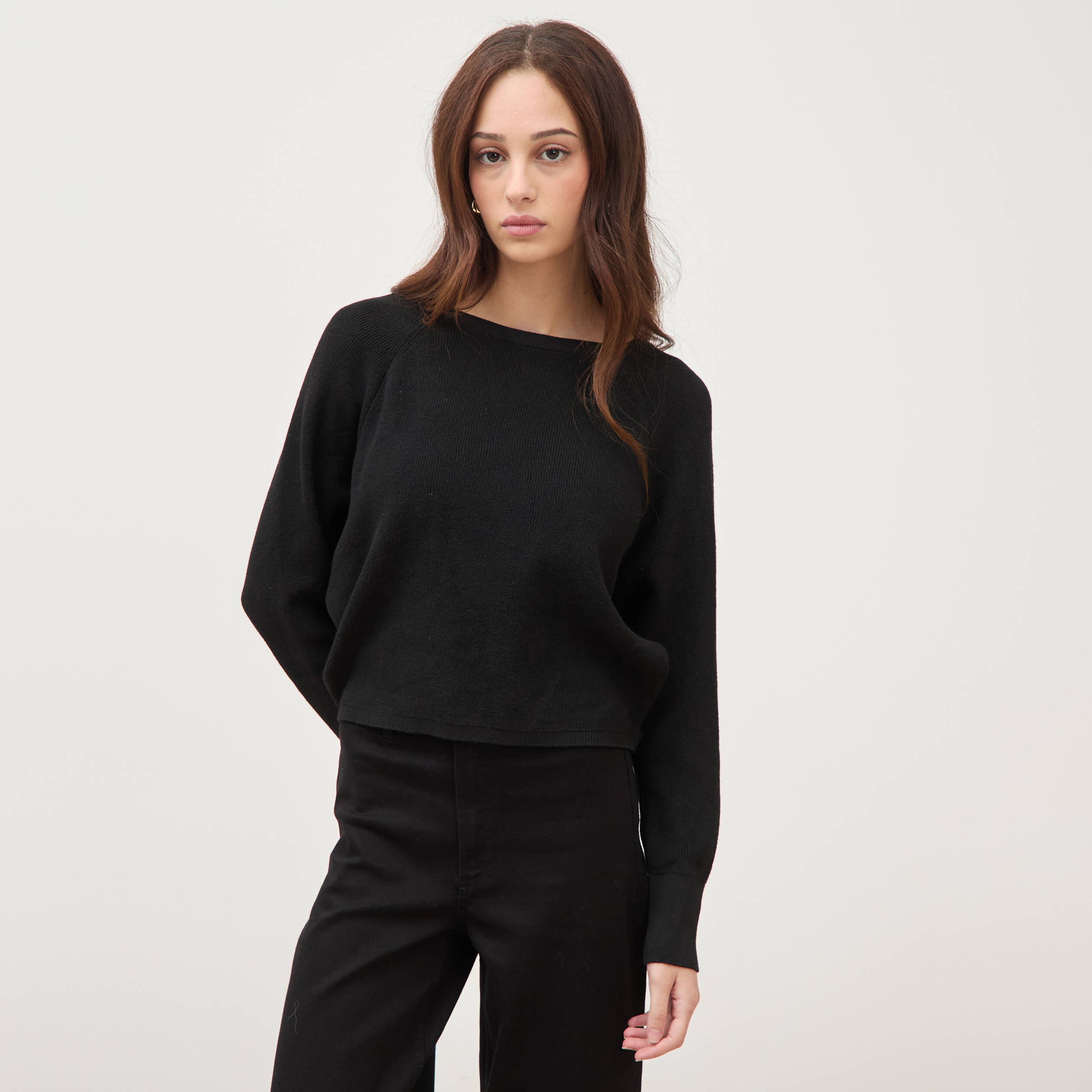 Pull droit col bateau manches longues noir femme