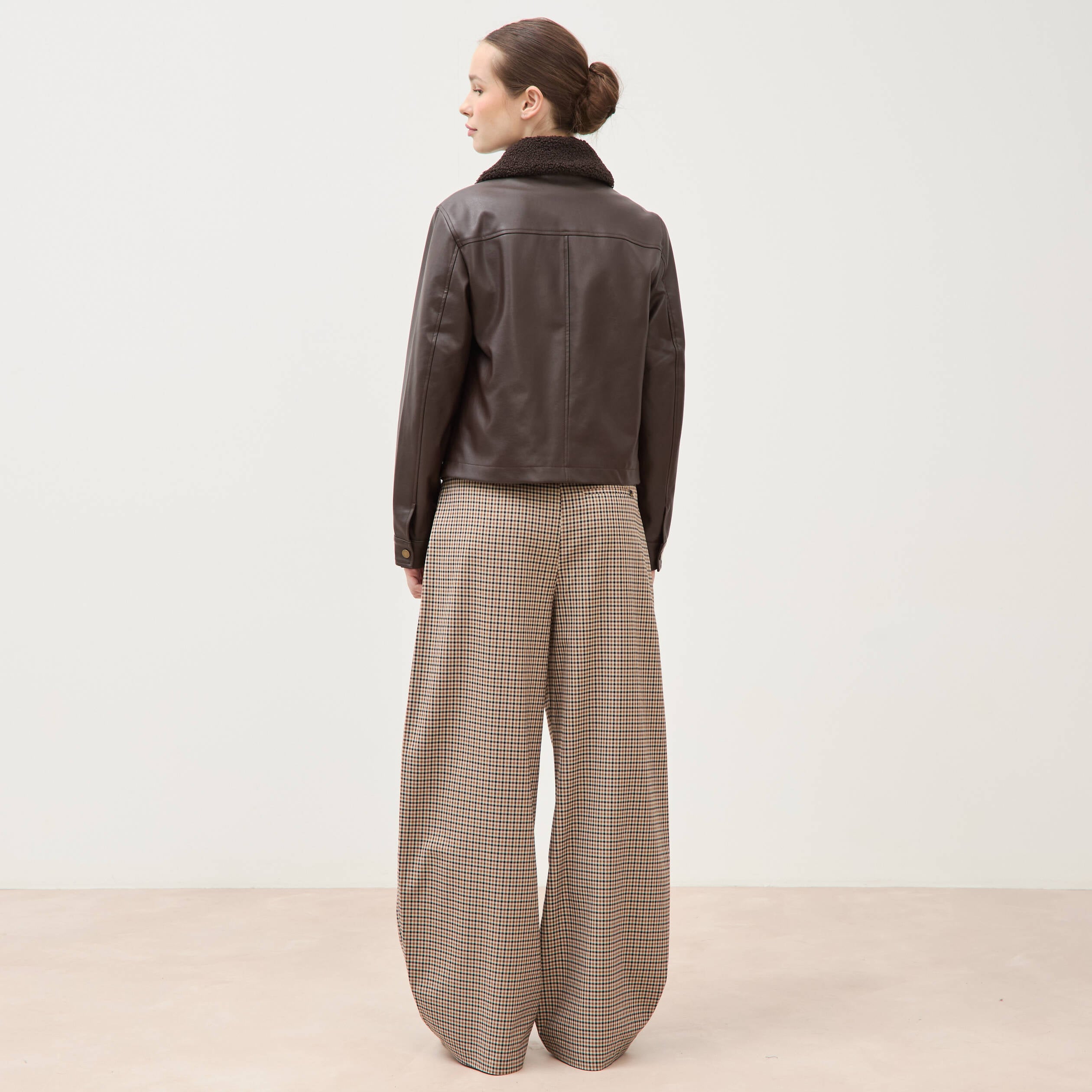 Blouson col sherpa manches longues marron fonc&eacute; femme