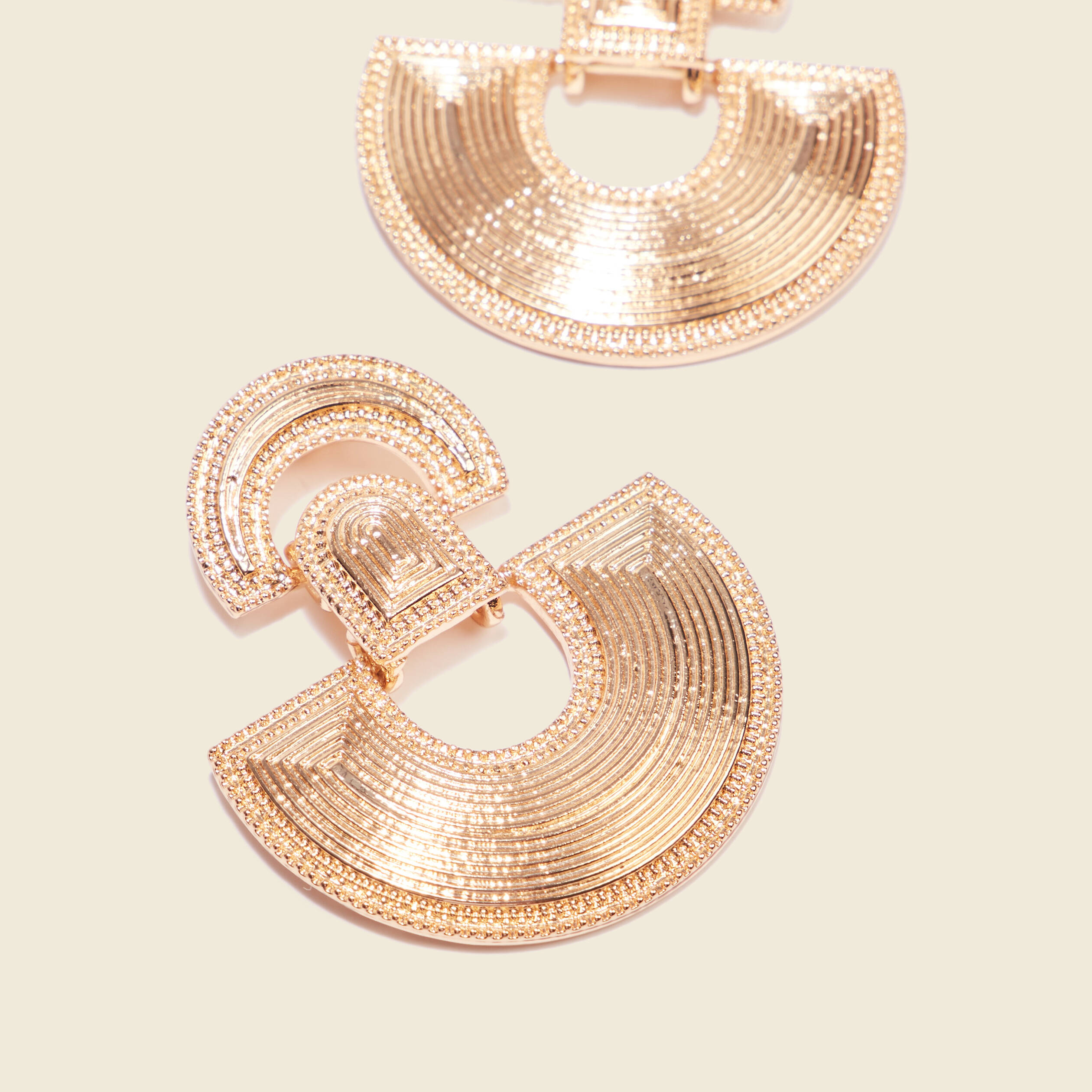 boucles doreilles pendantes couleur or femme Boucles d'oreilles pendantes couleur or femme