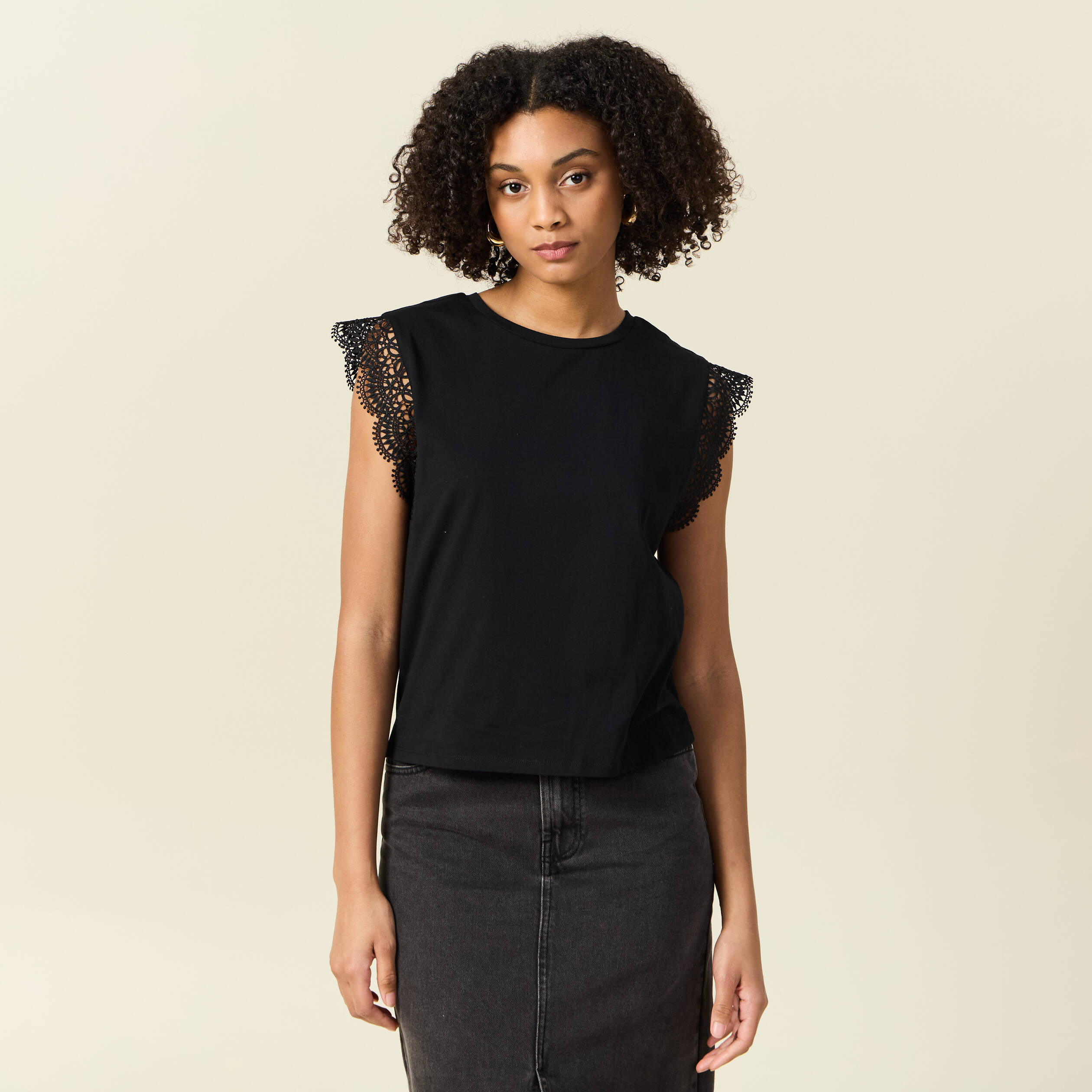 t shirt manches courtes noir femme T-shirt manches courtes noir femme
