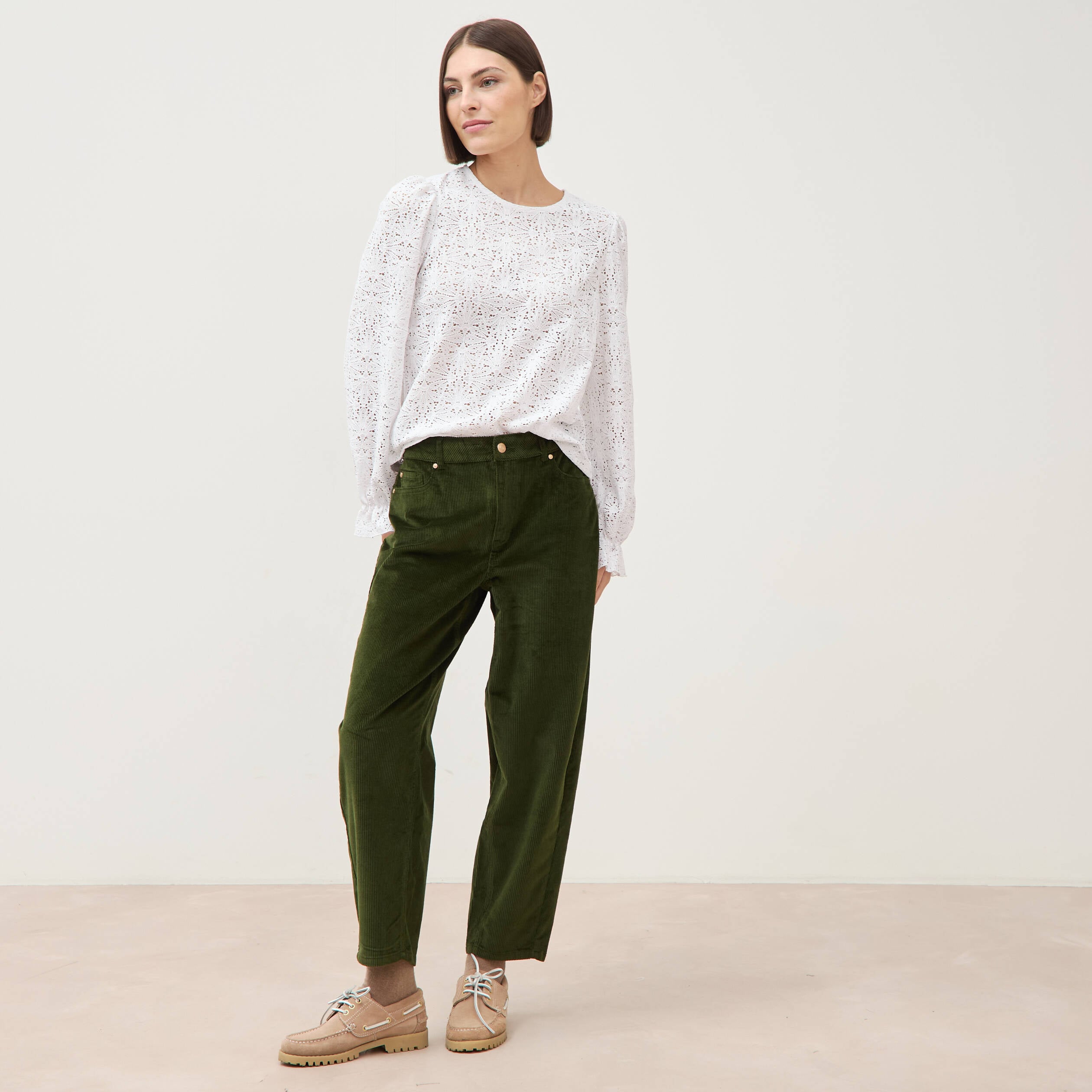 Pantalon taille haute velours resserr&eacute; vert fonc&eacute; femme