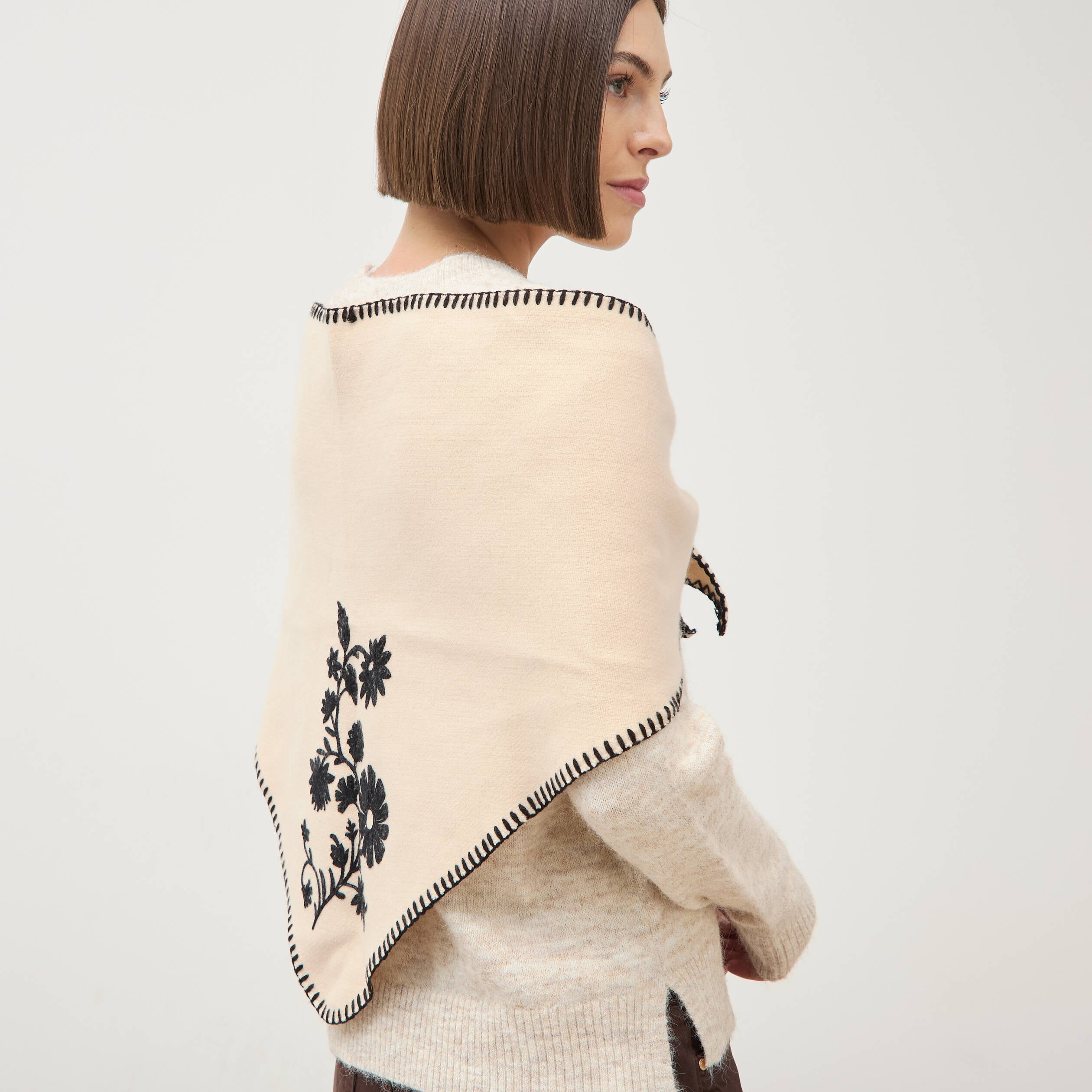 &Eacute;charpe creme femme