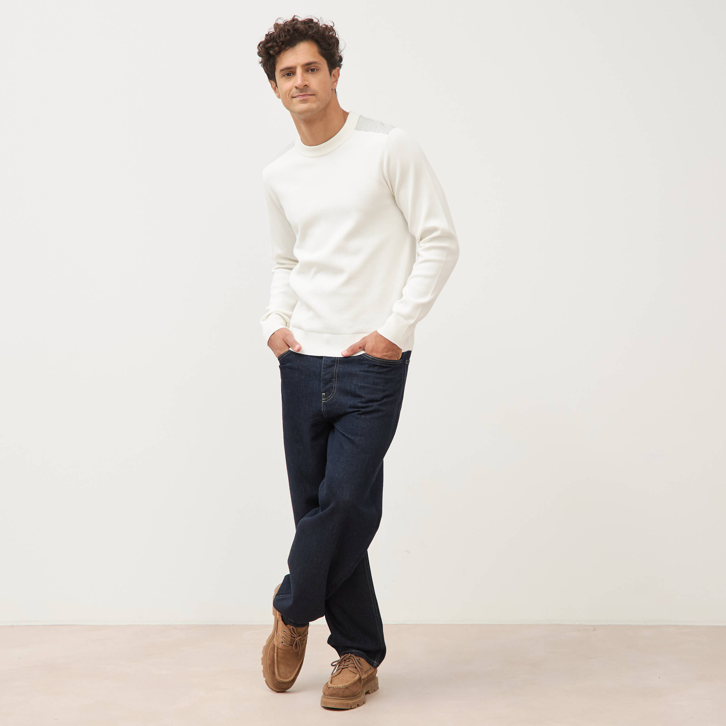 Pull droit fin col rond manches longues ecru homme