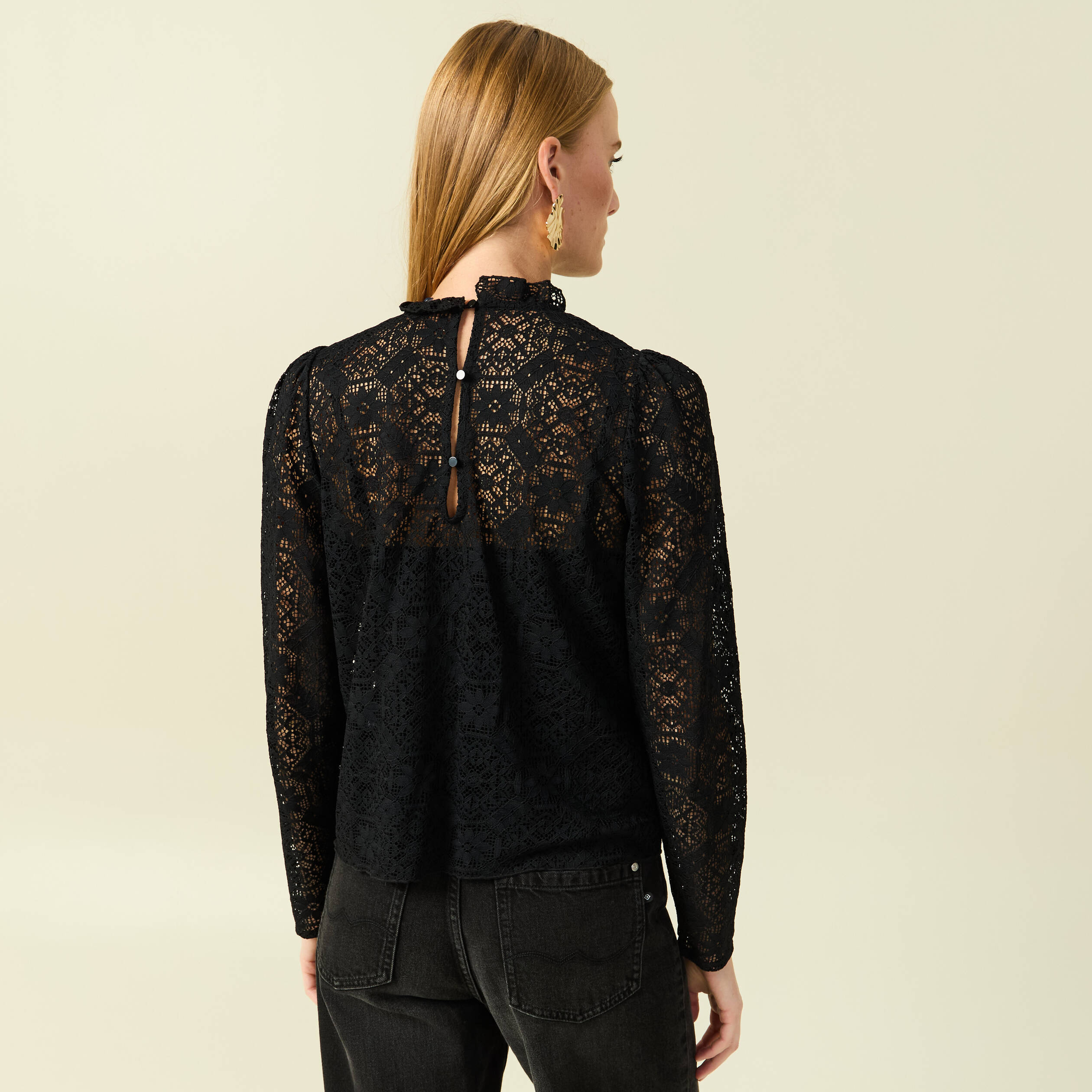 T-shirt droit court manches longues noir femme