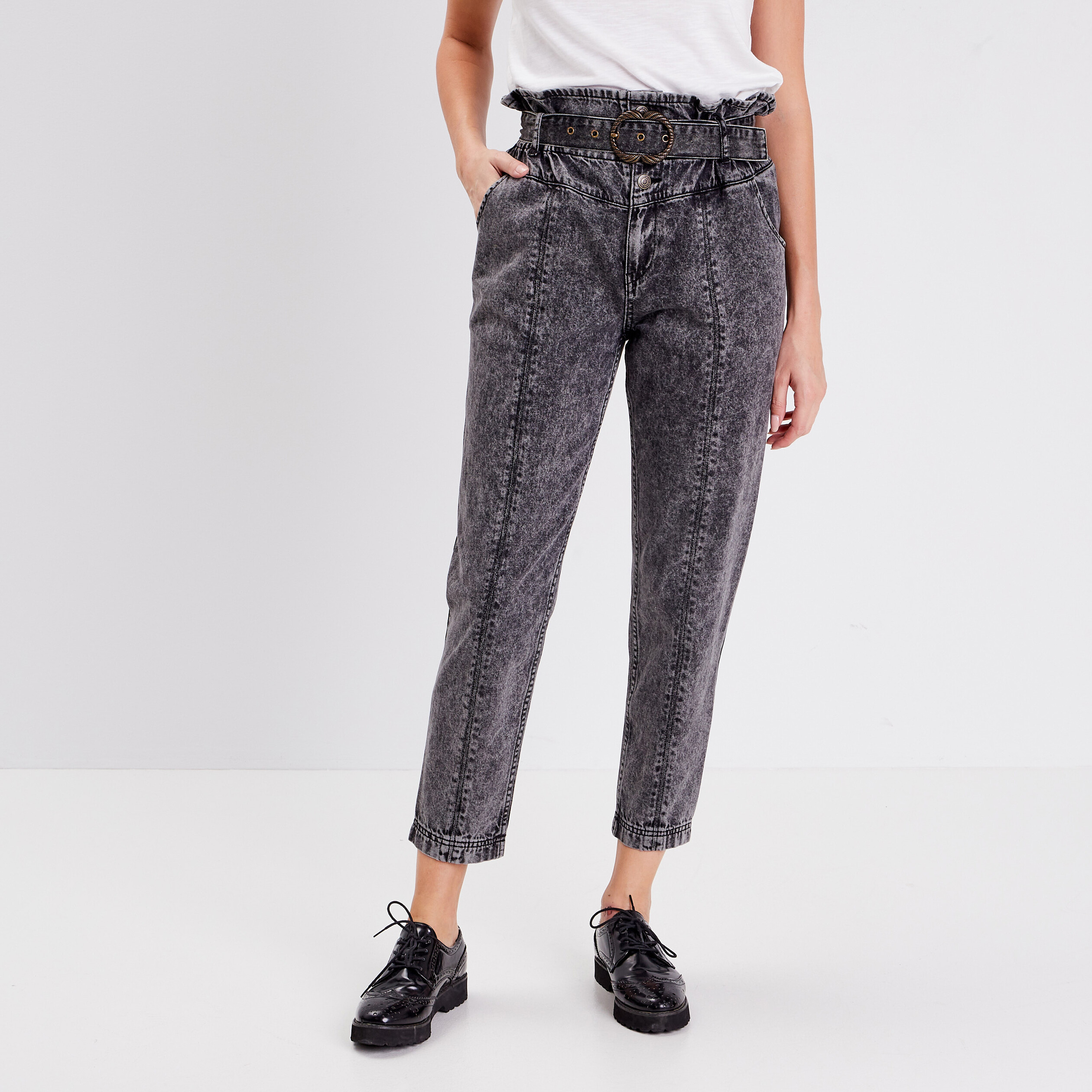 Jeans slouchy ceinturé denim snow noir femme