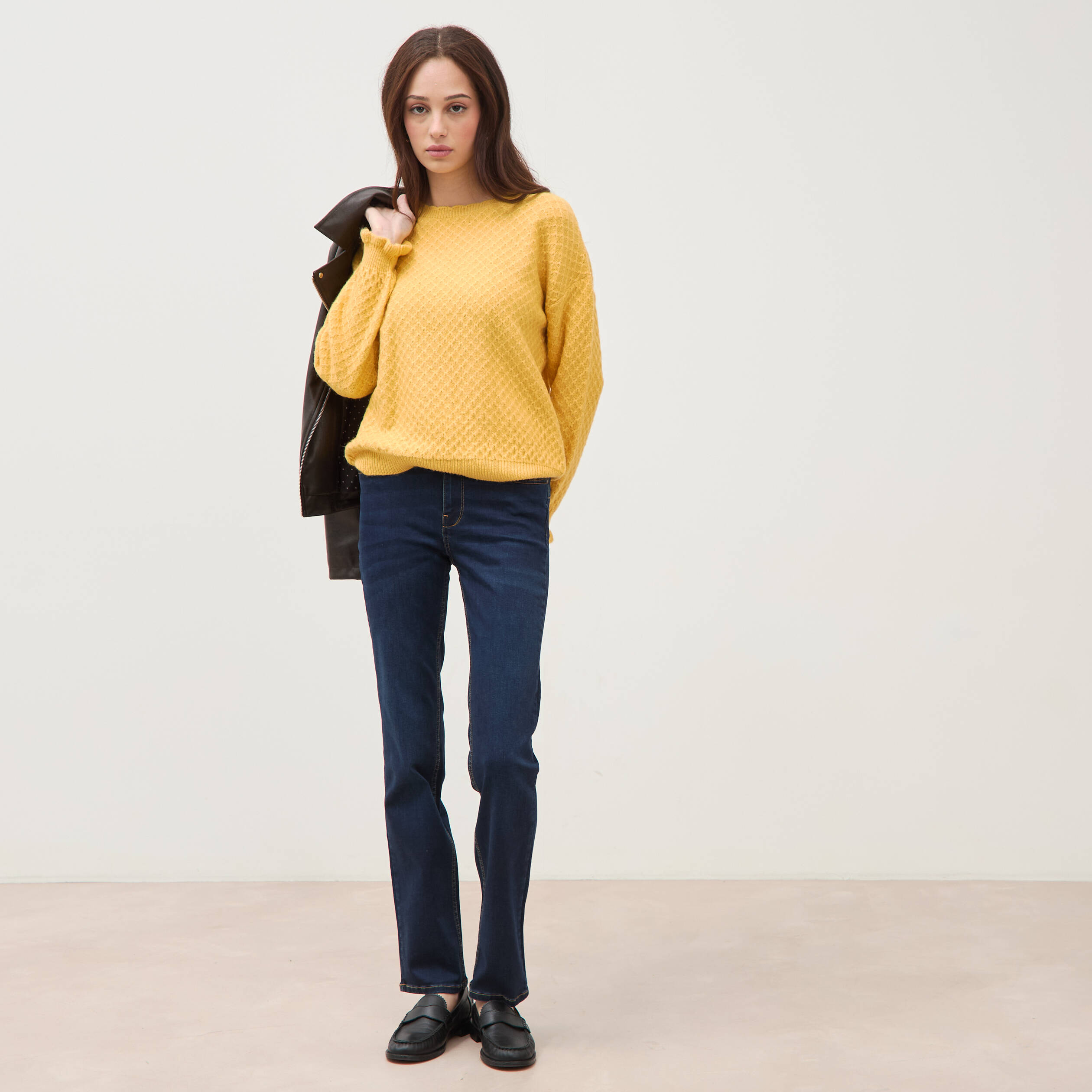 Pull droit col rond manches longues jaune femme