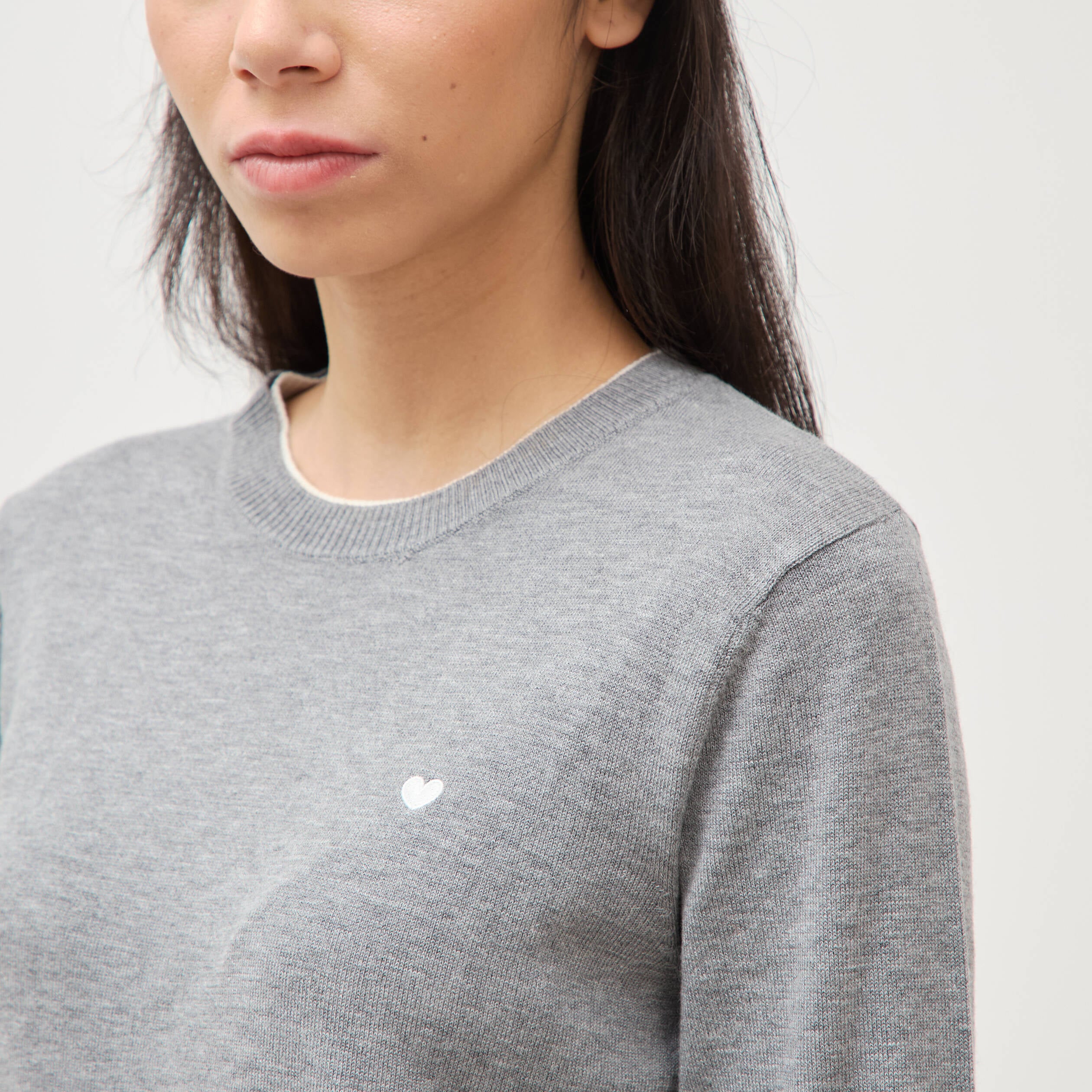 Pull fin col rond manches longues gris clair femme