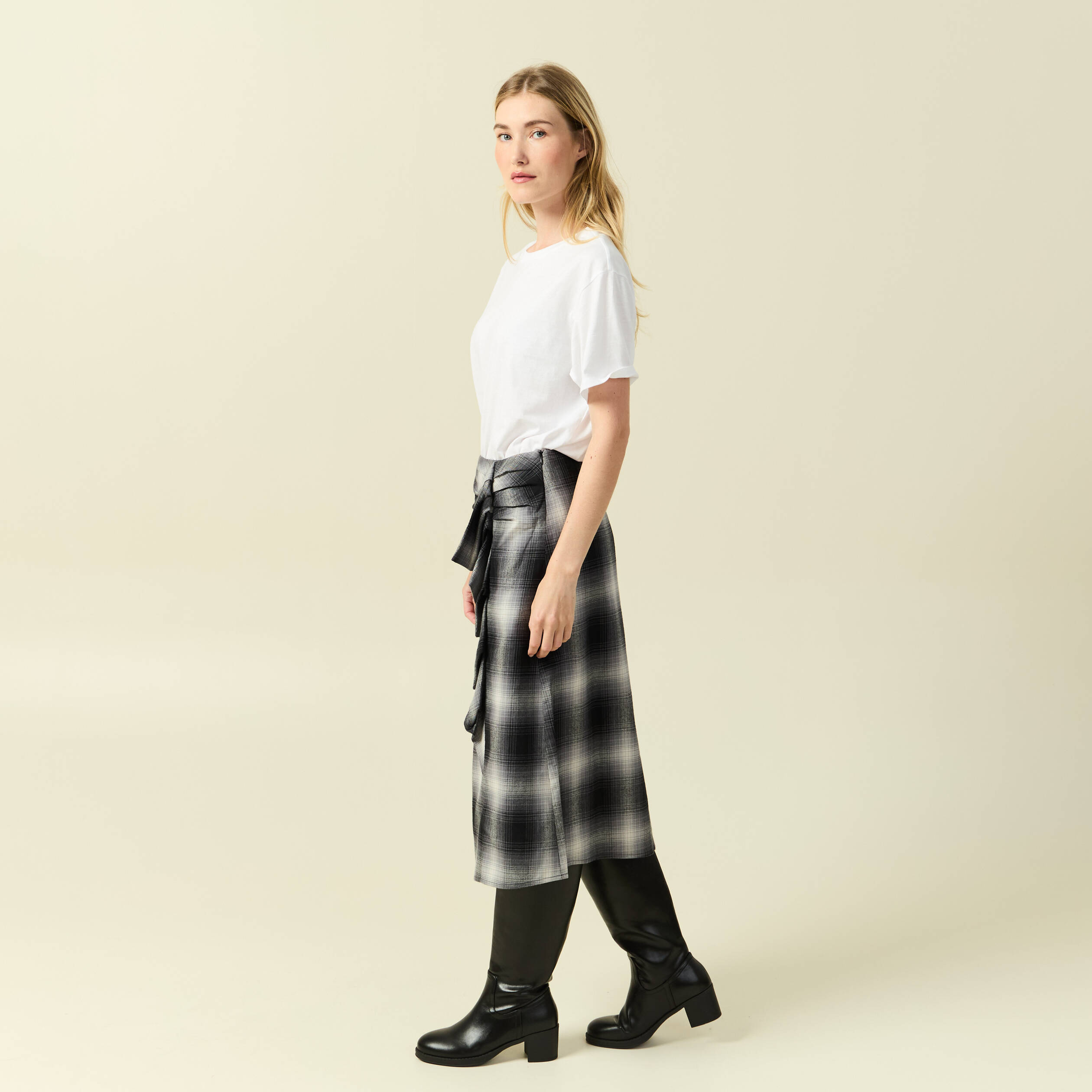 Jupe &eacute;vas&eacute;e en coton noir femme