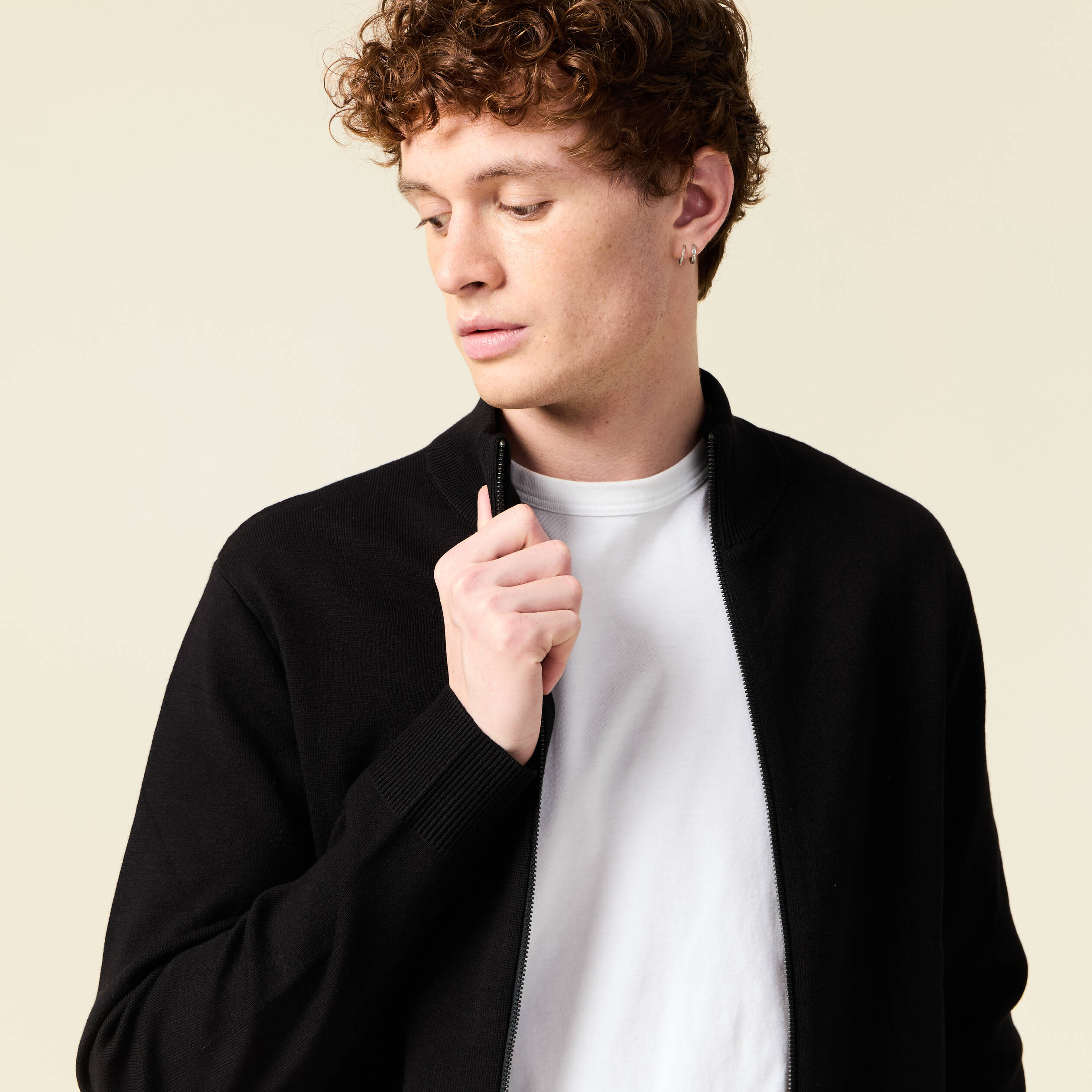 Gilet manches longues zipp&eacute; noir homme