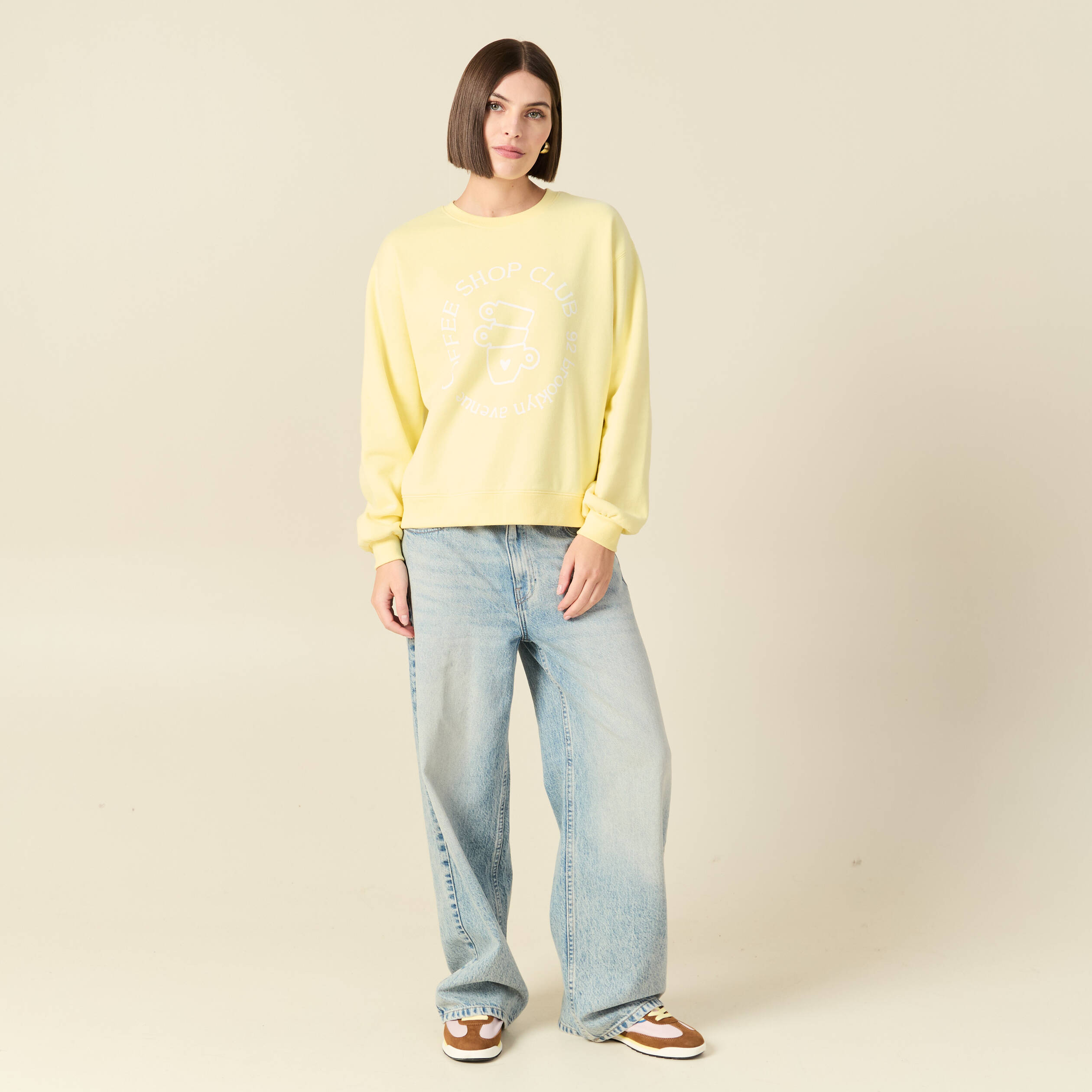 Sweat droit court manches longues jaune pastel femme