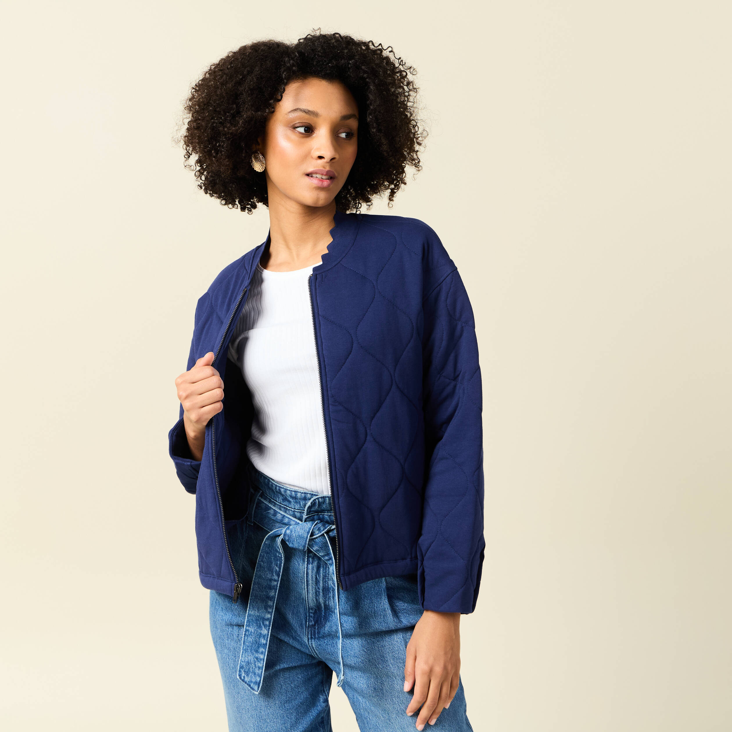 Gilet matelass&eacute; bleu fonc&eacute; femme