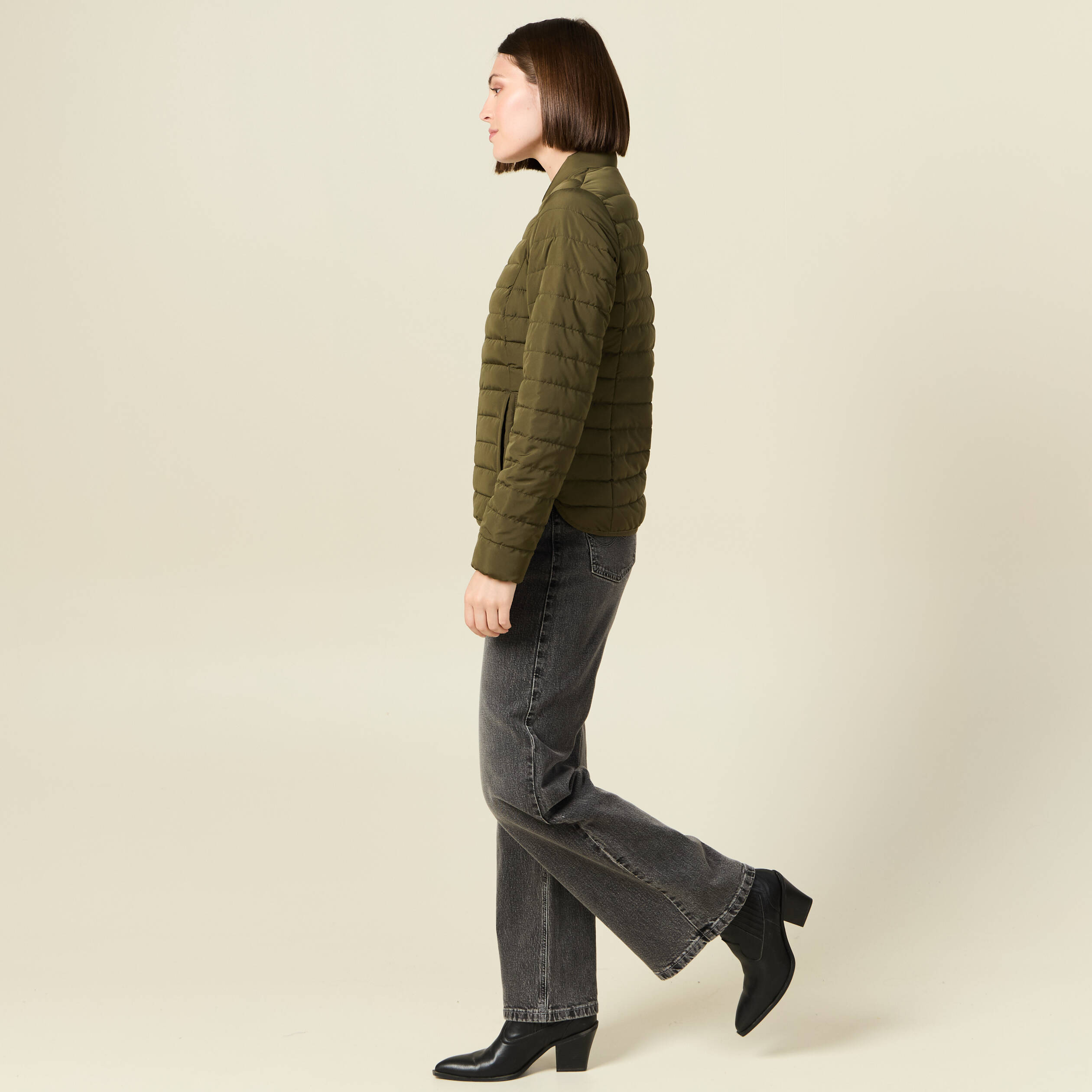 Doudoune ajust&eacute;e courte manches longues vert kaki femme
