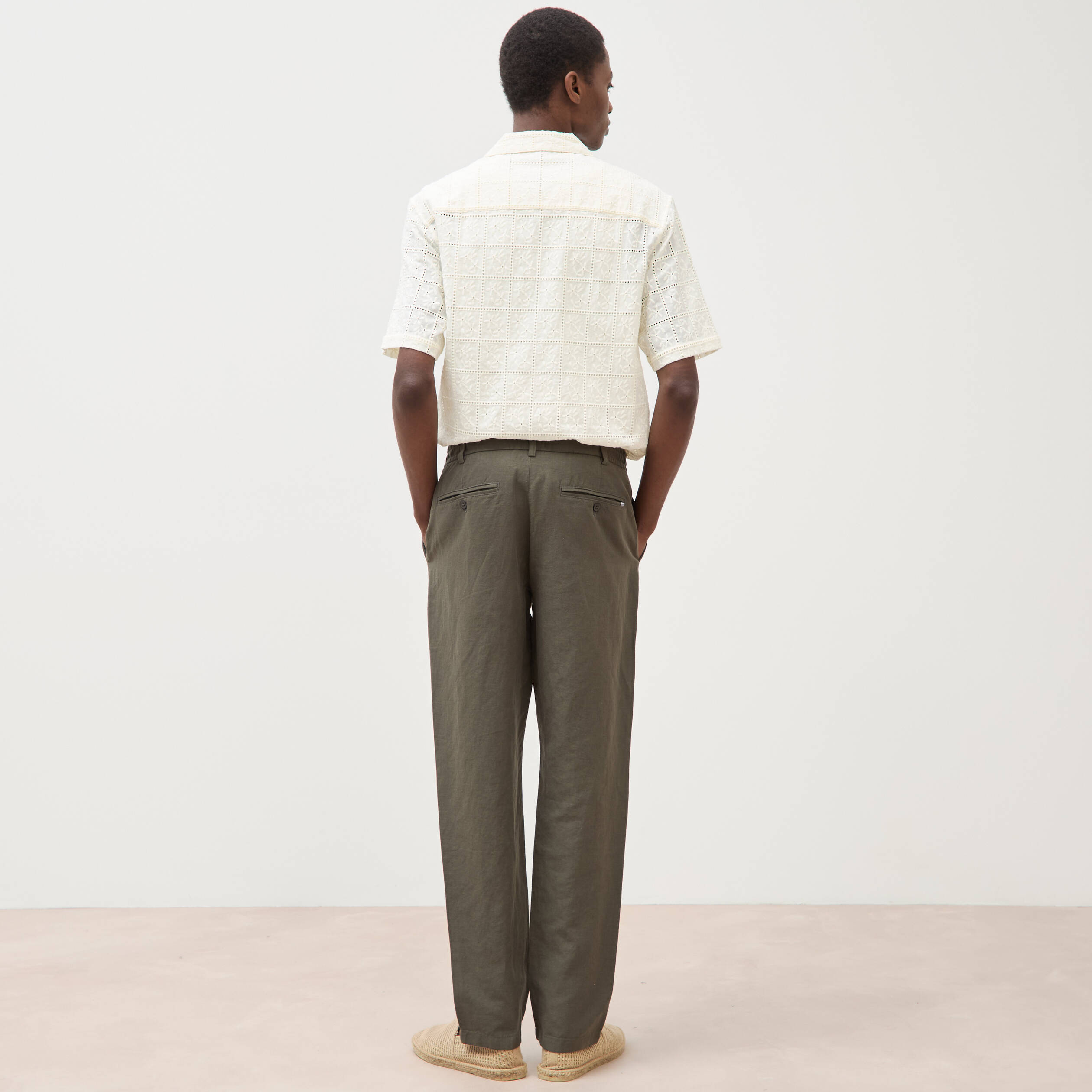 Chino coupe droite longueur 32 vert fonc&eacute; homme