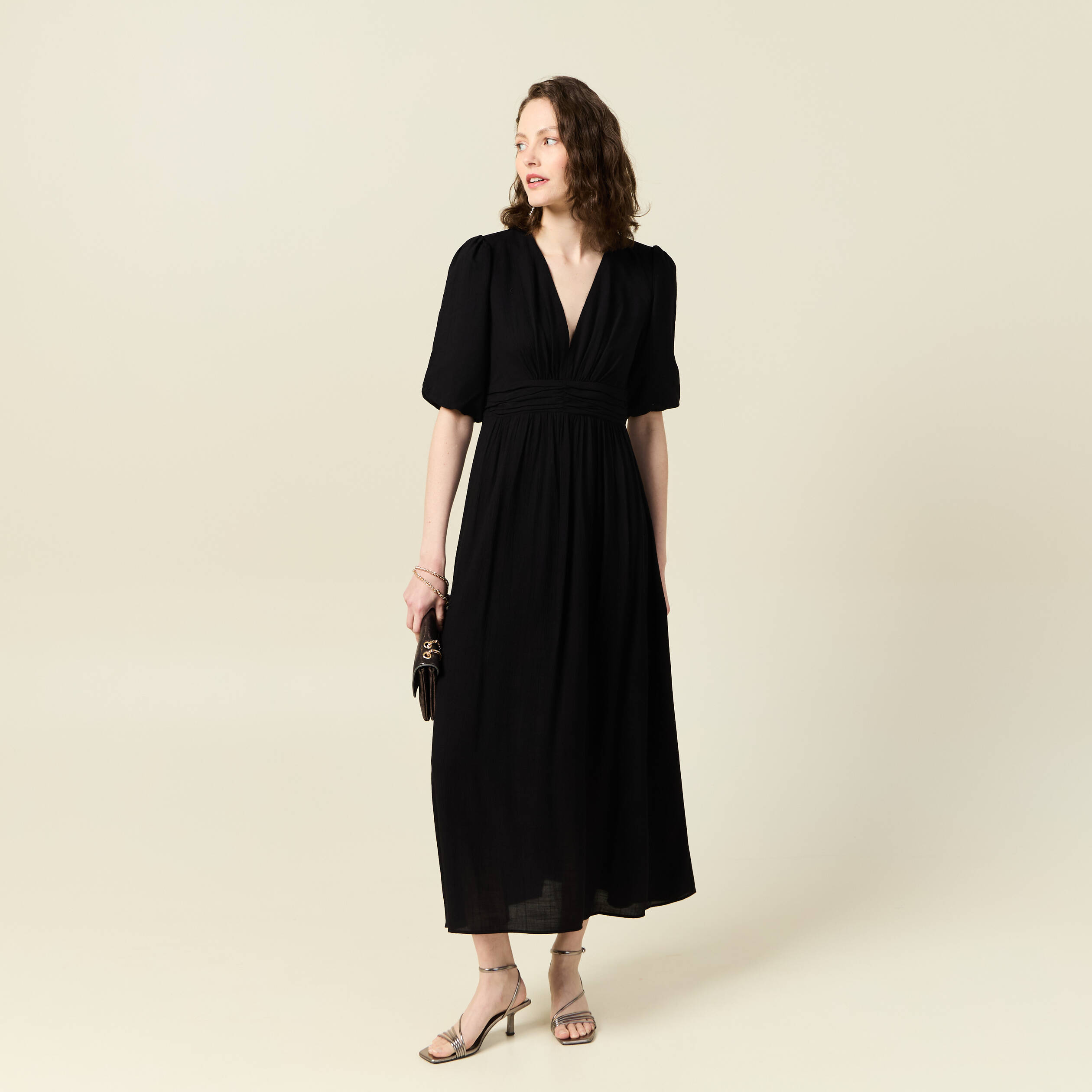 robe longue evasee noir femme Robe longue évasée noir femme