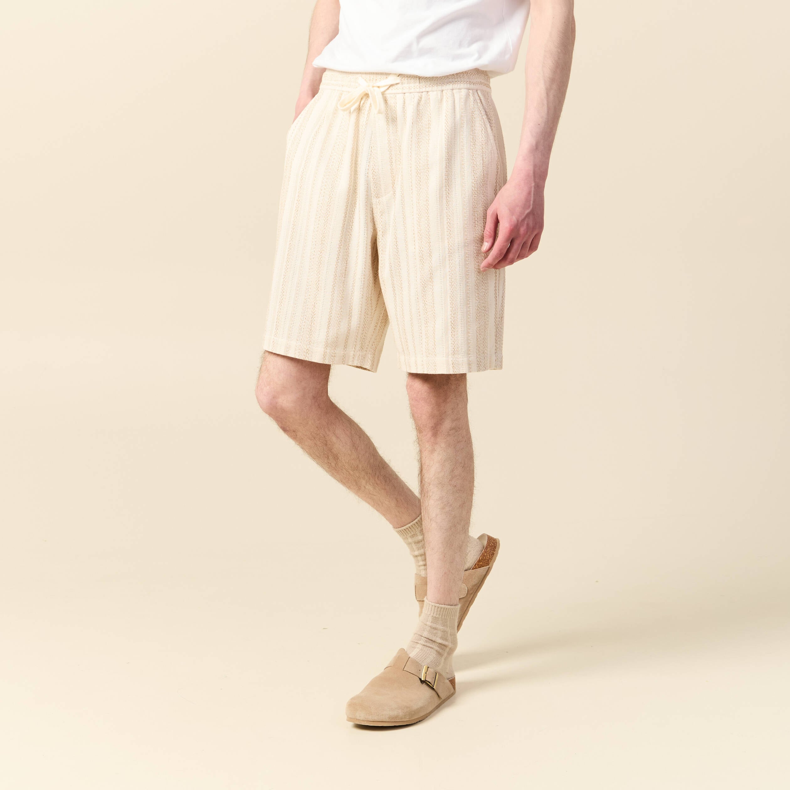 Short droit en tricot ecru homme