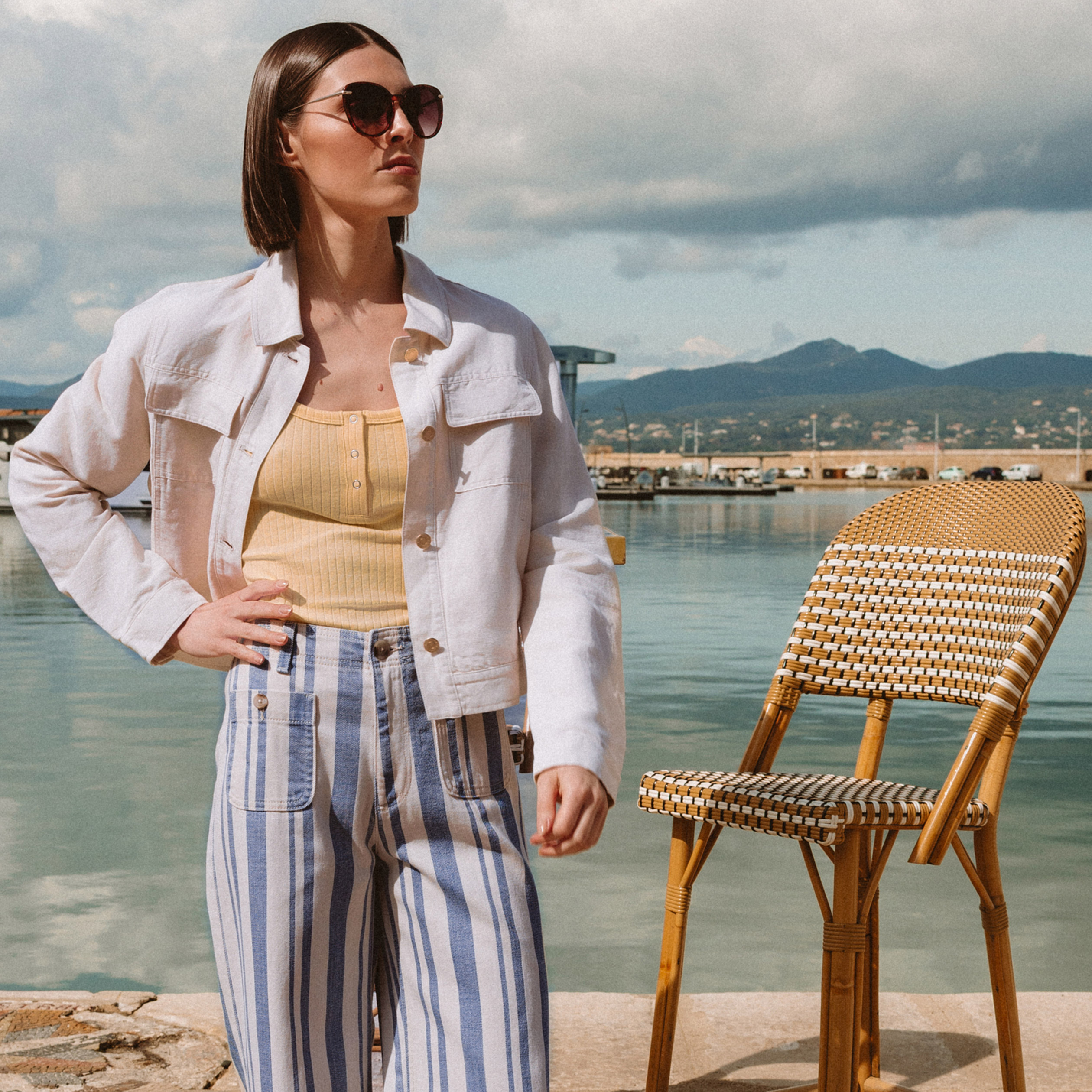 Veste courte boutonn&eacute;e ecru femme