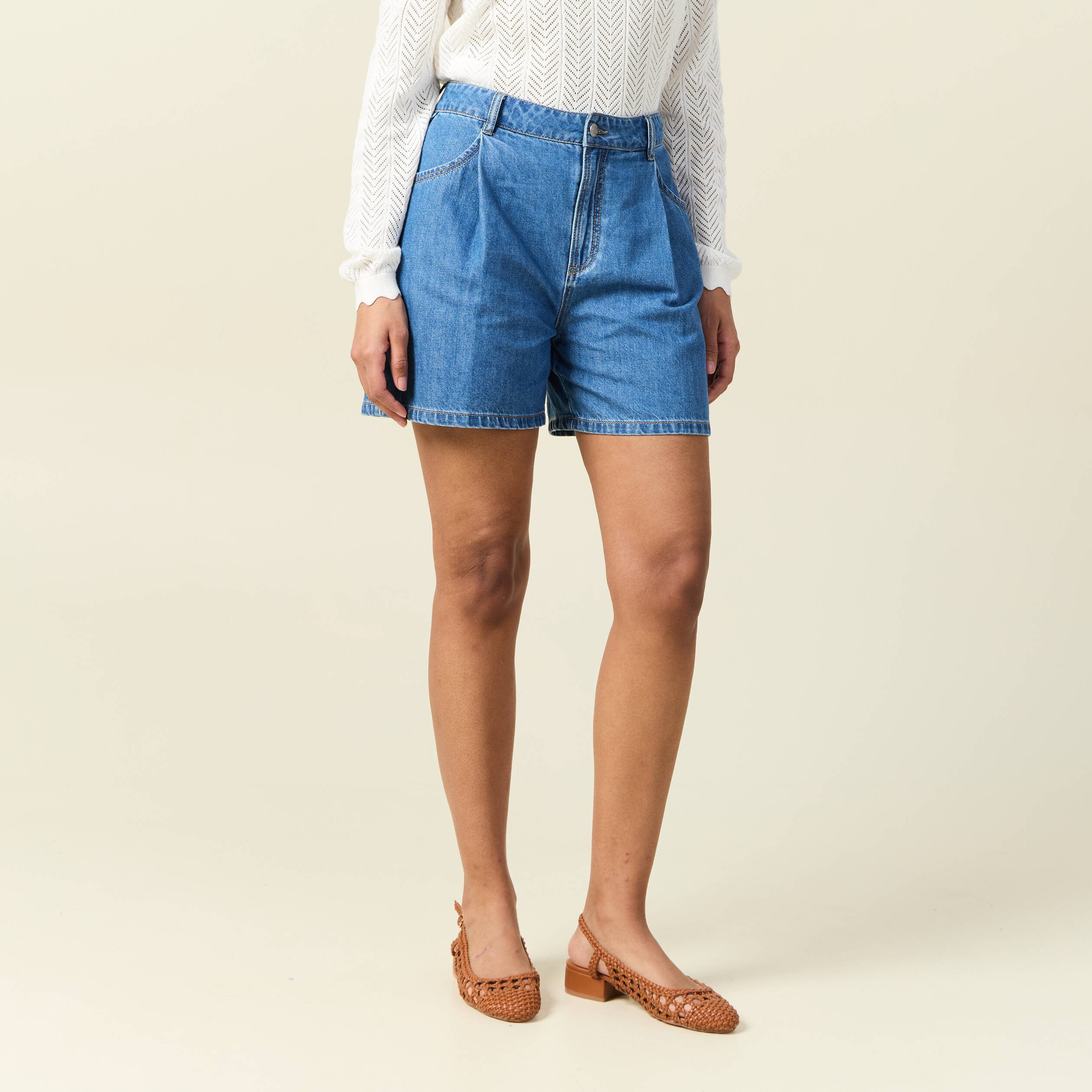 short droit en jean a pinces denim baby bleu femme Short droit en jean à pinces denim baby bleu femme