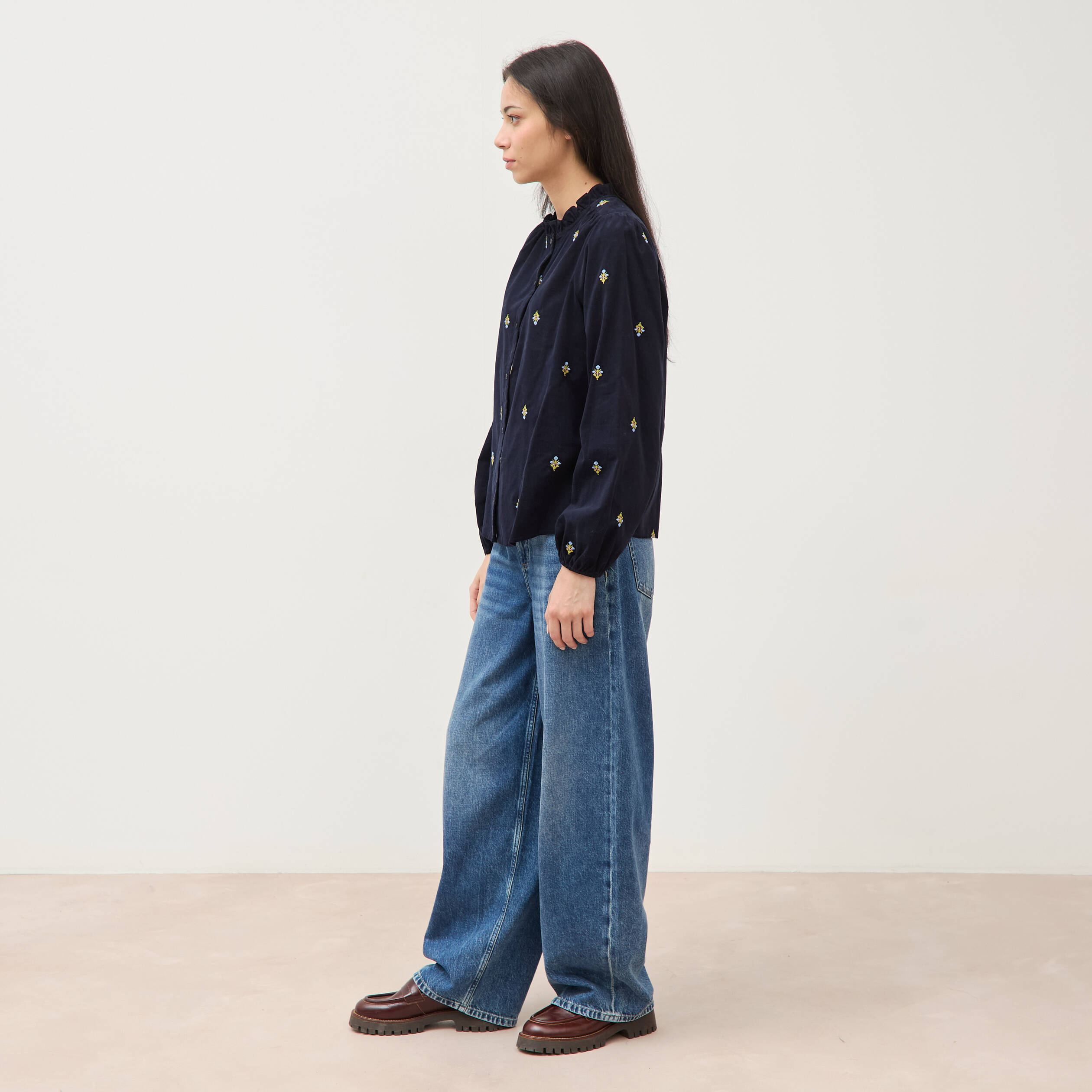 Chemise en coton avec broderie bleu marine femme