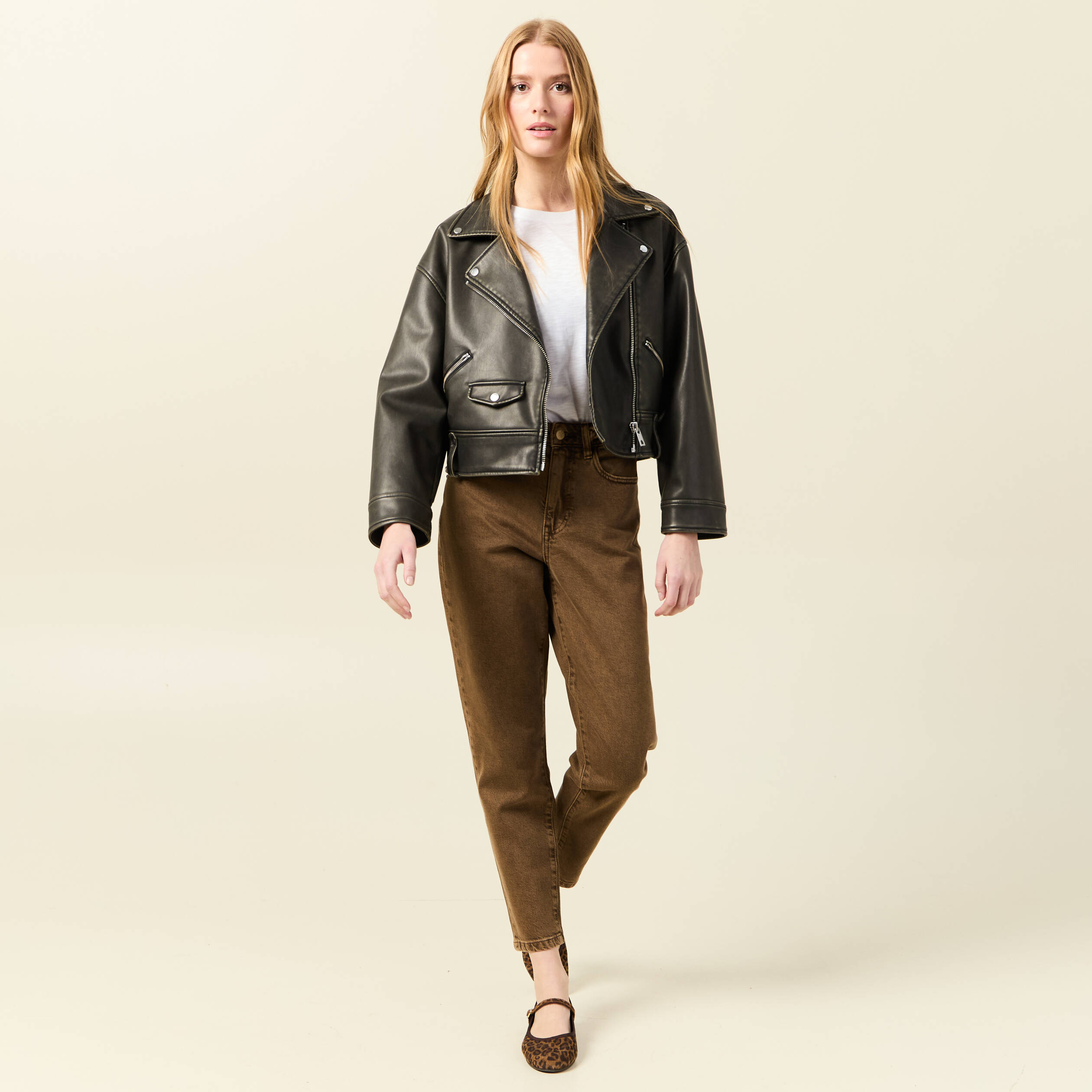 Jeans mom 7/8&egrave;me marron fonc&eacute; femme