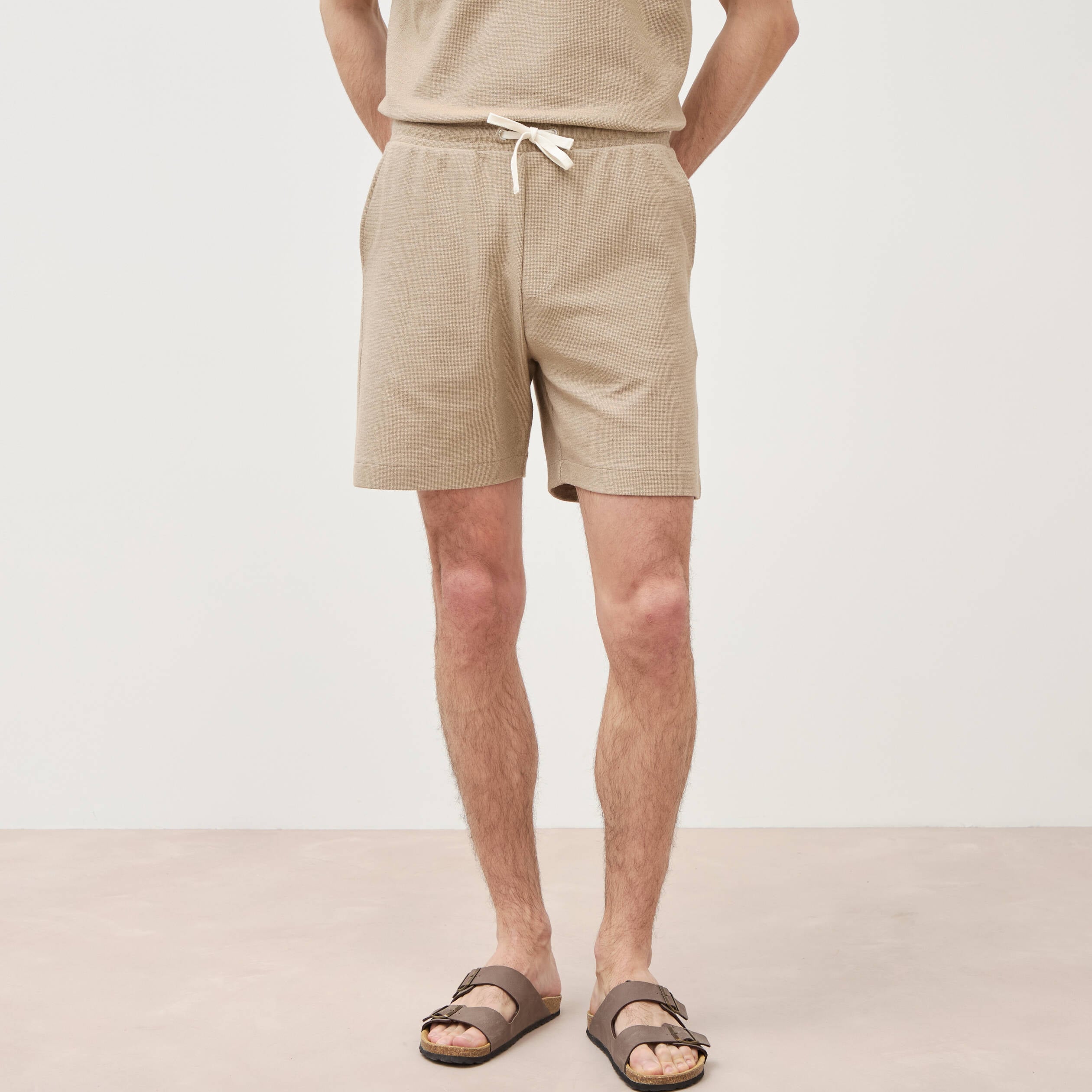 Short droit avec cordon beige homme