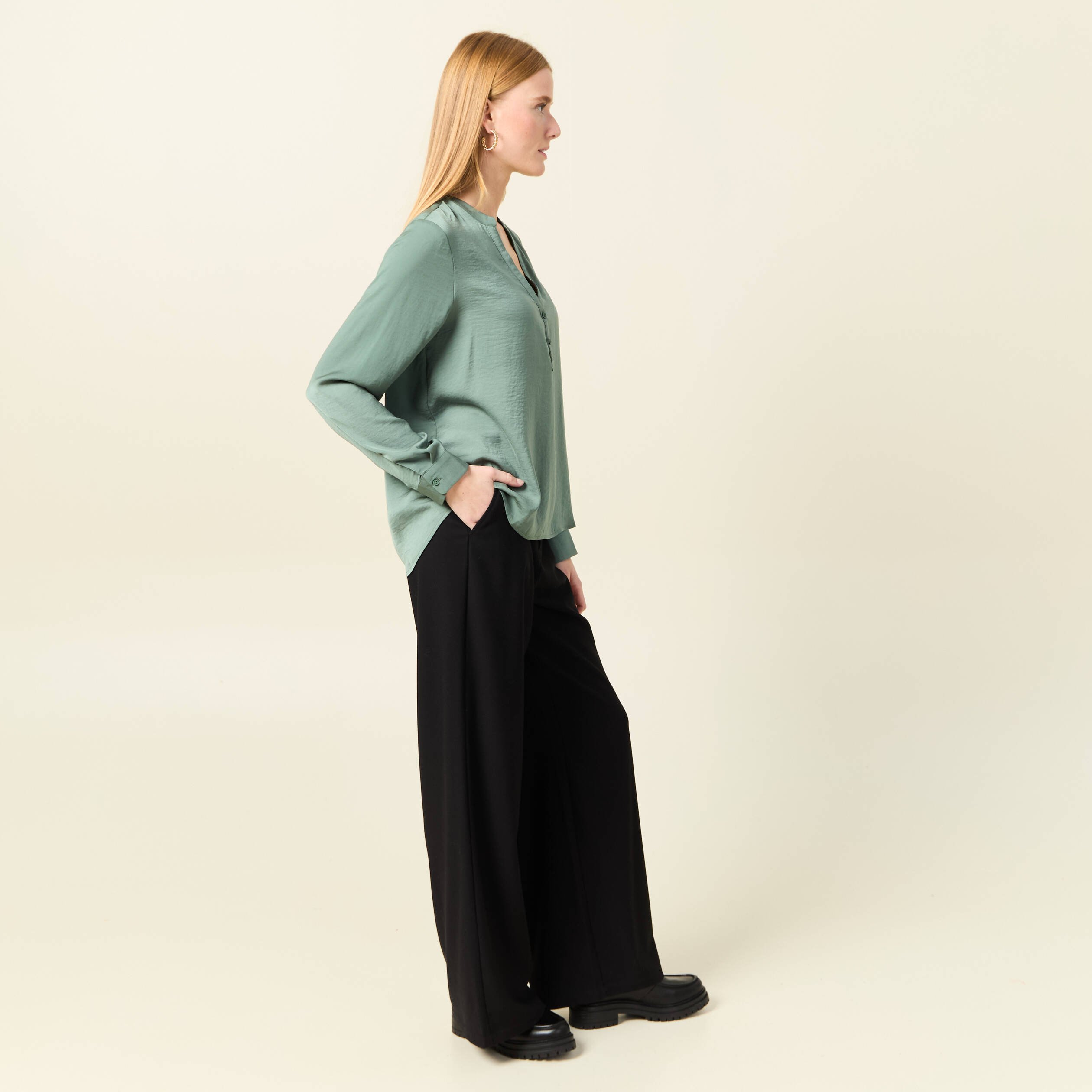 blouse manches longues satin vert kaki femme Blouse manches longues satin vert kaki femme