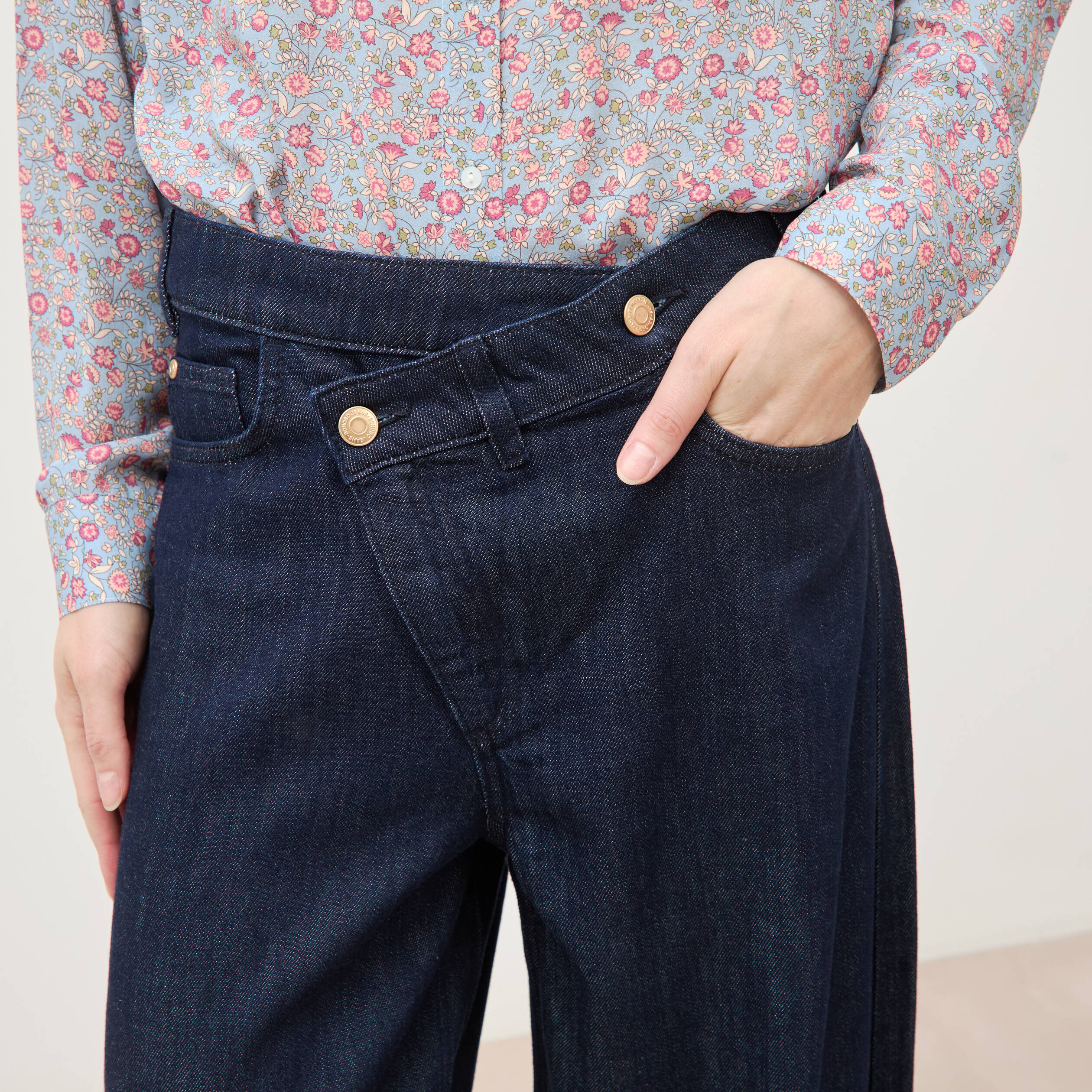 Jeans slouchy ceinture taille standard denim brut rinse femme