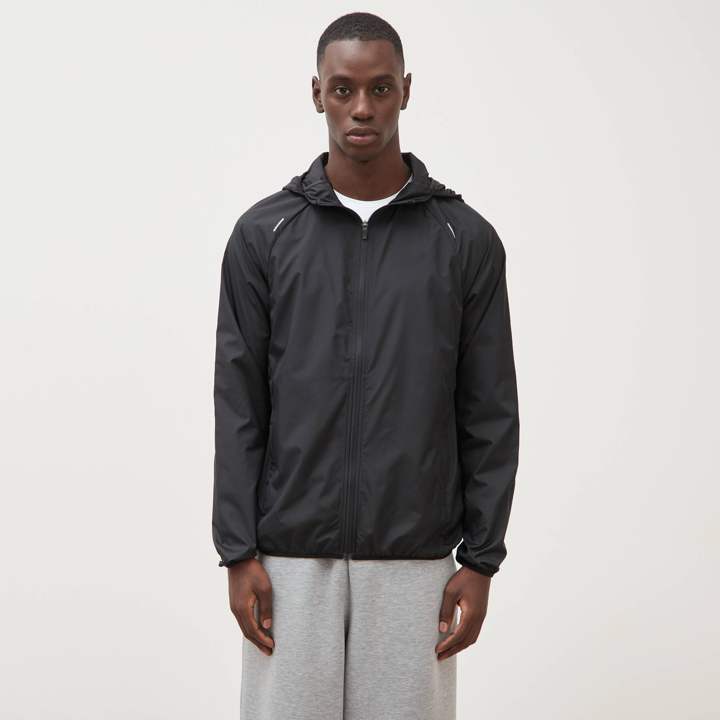 Blouson droit &agrave; capuche manches longues noir homme