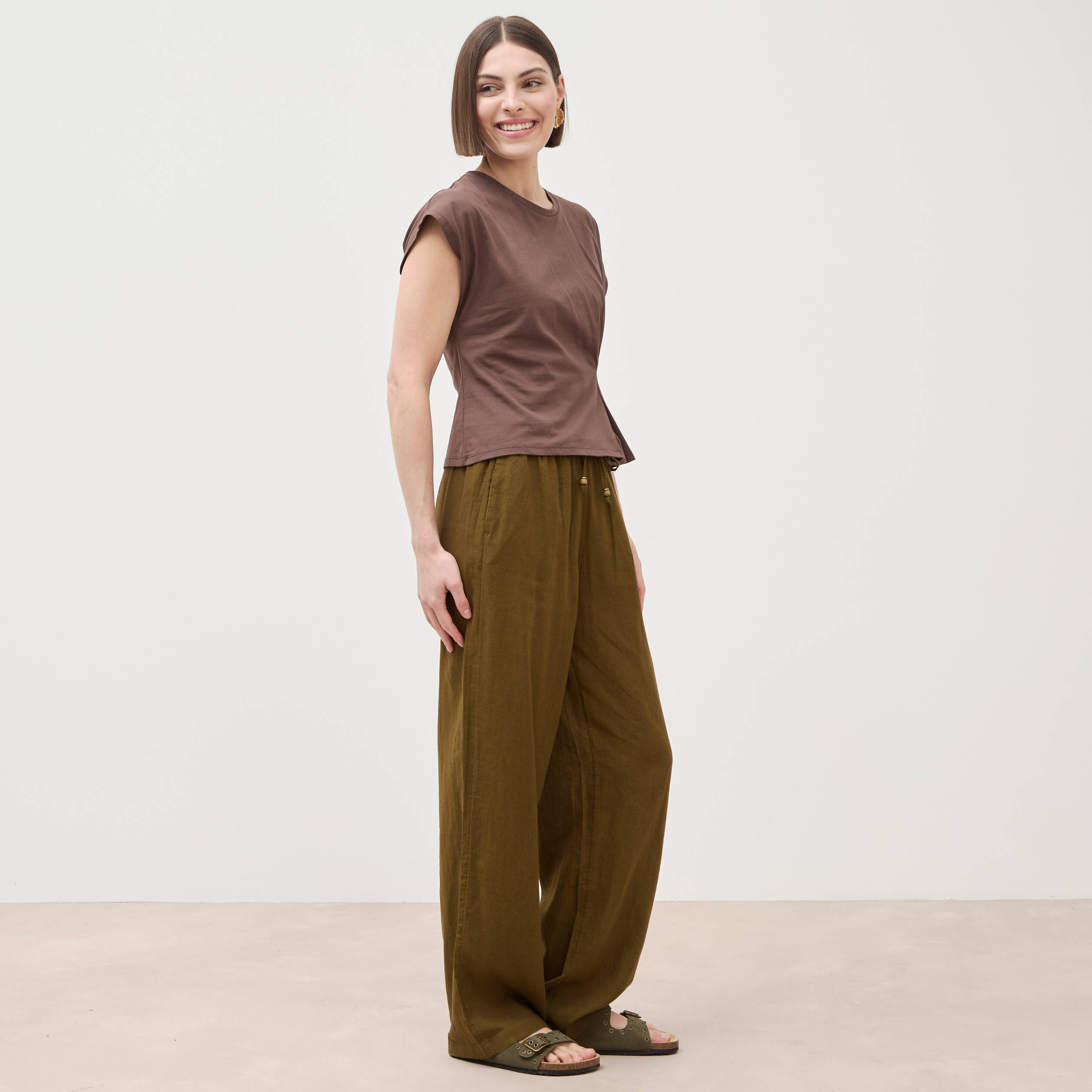T-shirt manches courtes marron fonc&eacute; femme