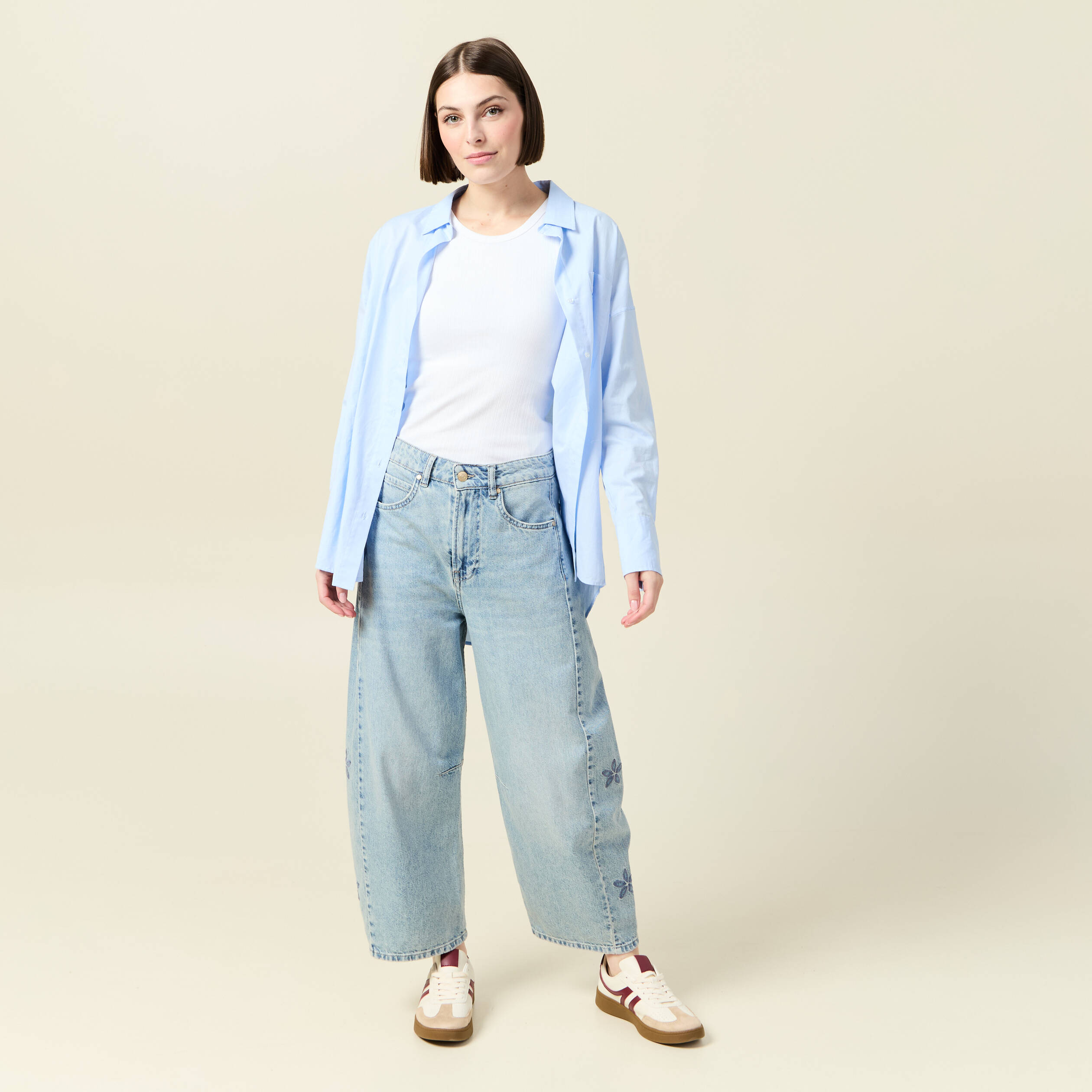 debardeur 2 en 1 avec brassiere integree blanc femme Débardeur 2 en 1 avec brassière intégrée blanc femme
