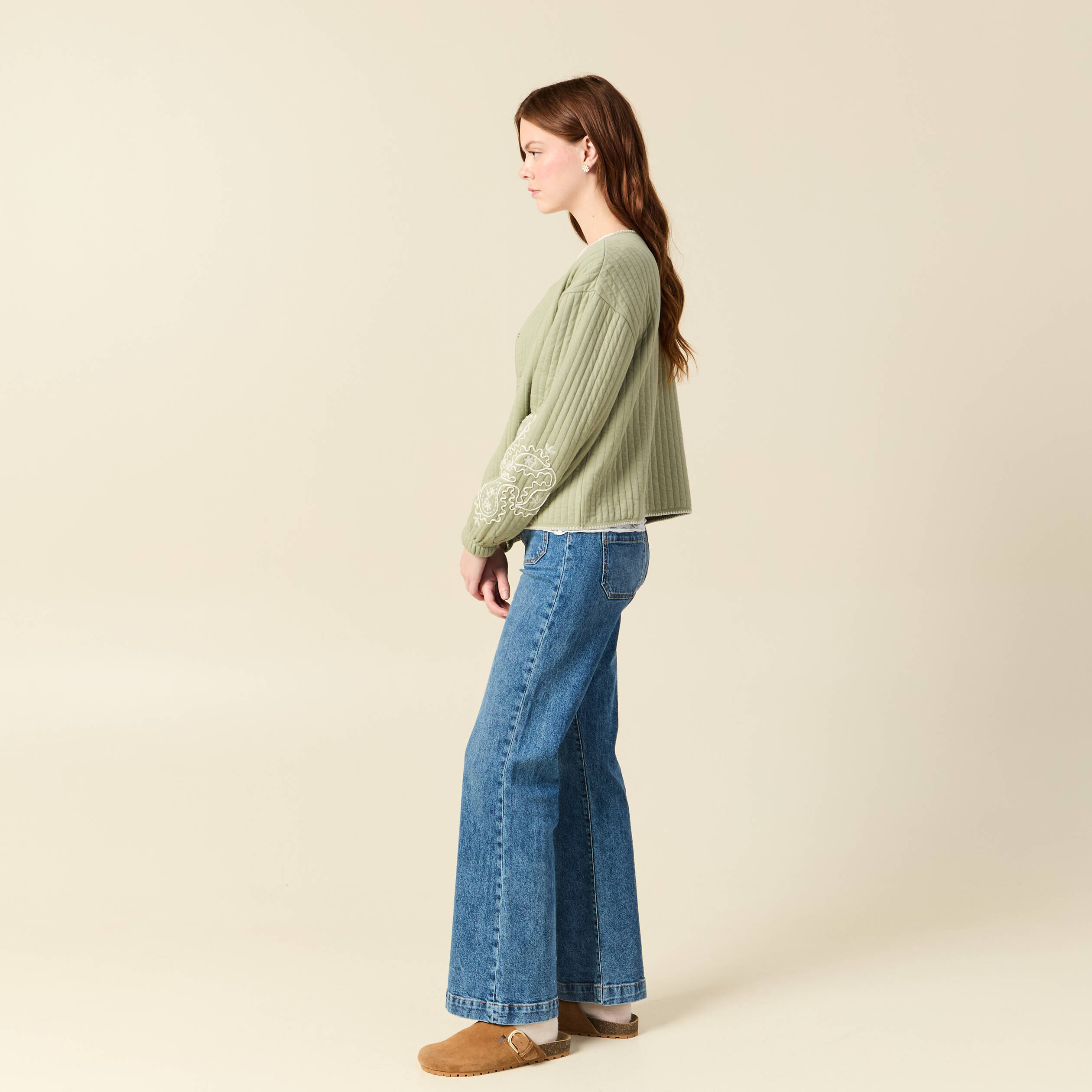 Cardigan droit court col rond brod&eacute; vert kaki femme