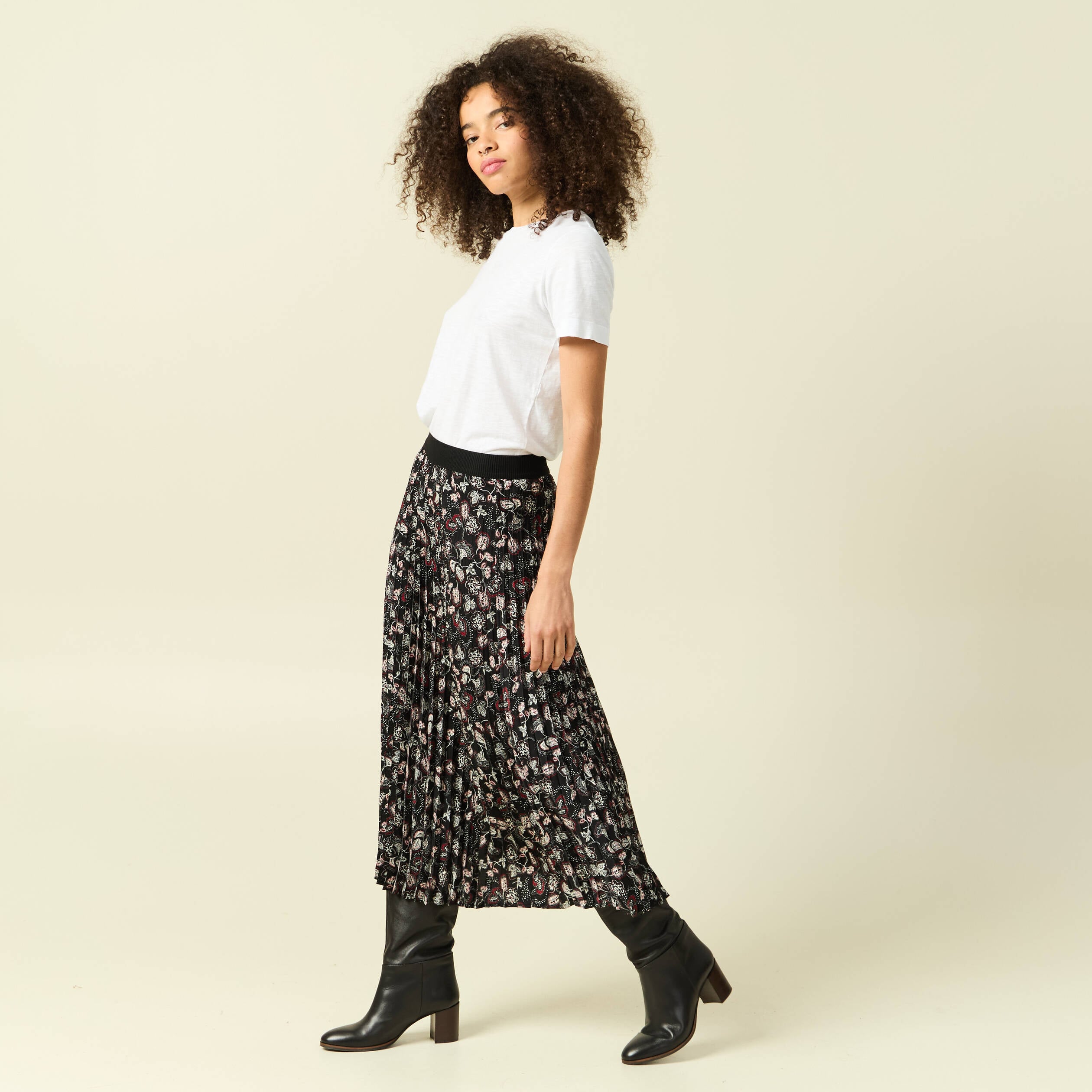 Jupe longue droite pliss&eacute;e noir femme