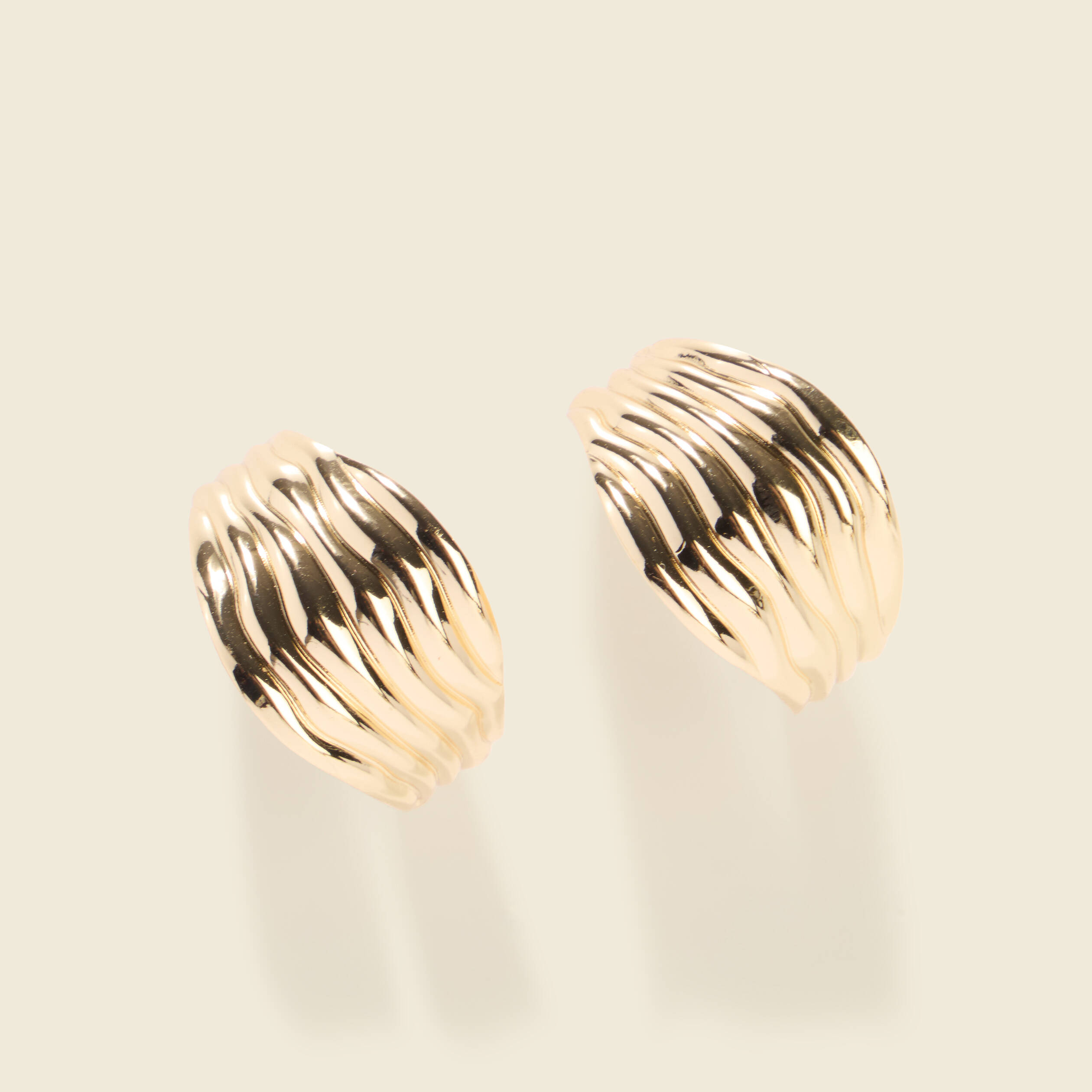Boucles d'oreilles couleur or femme