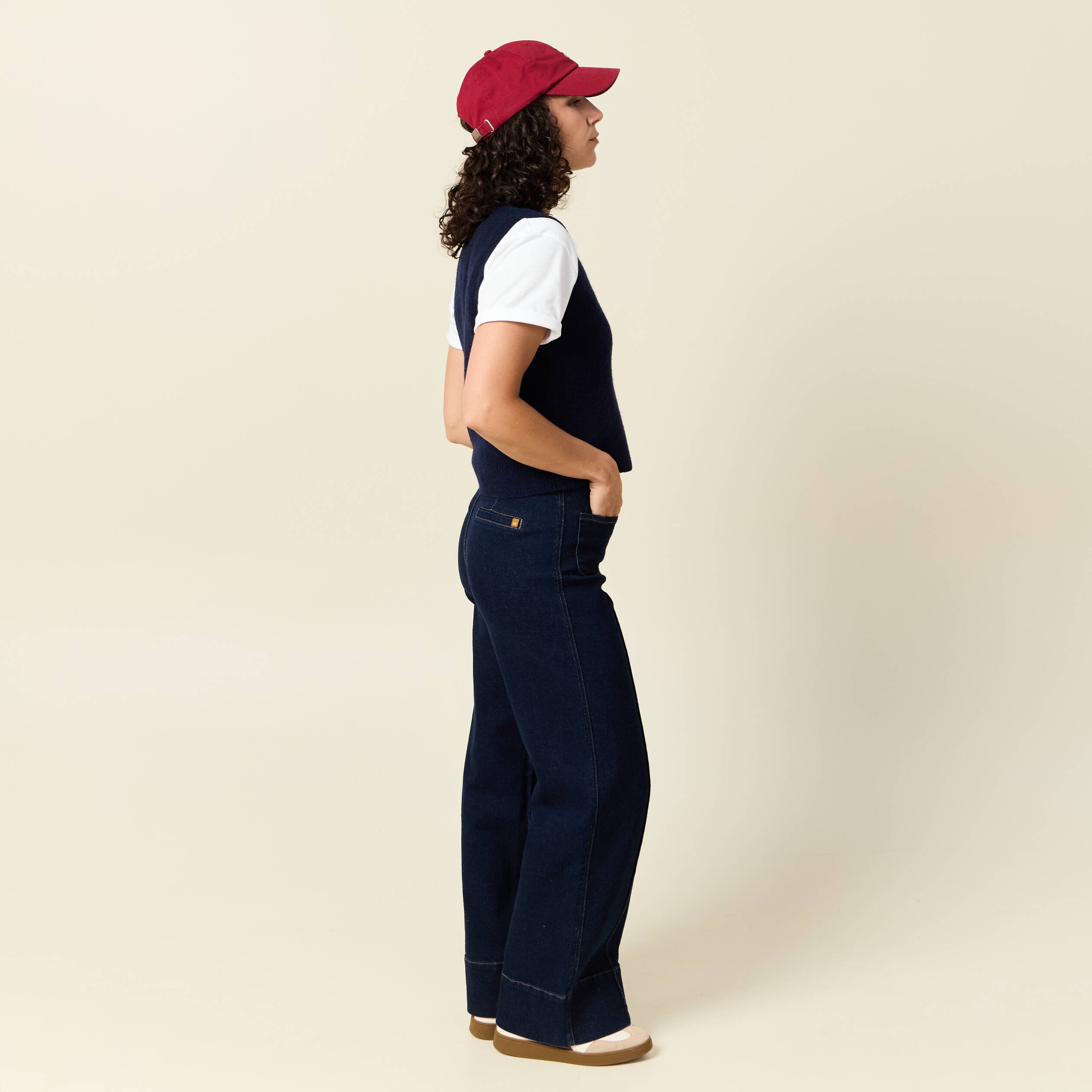 pull sans manches col en v bleu marine femme Pull sans manches col en V bleu marine femme