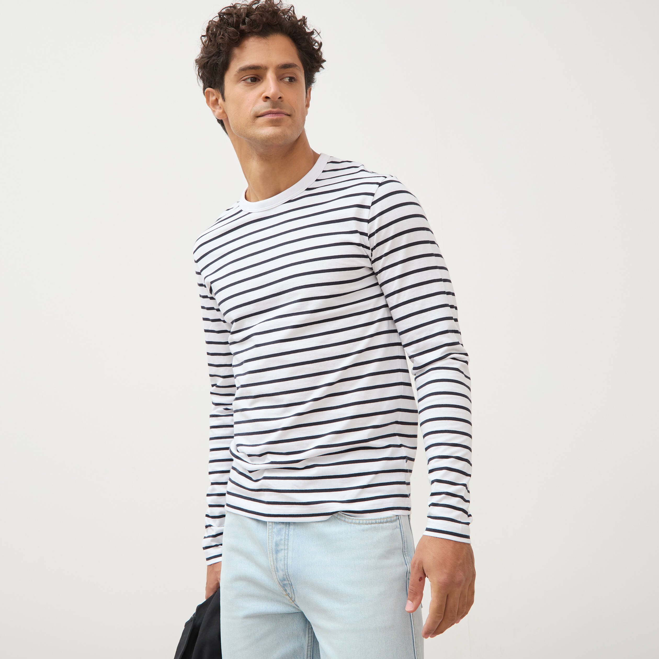 Marini&egrave;re manches longues col rond bleu marine homme