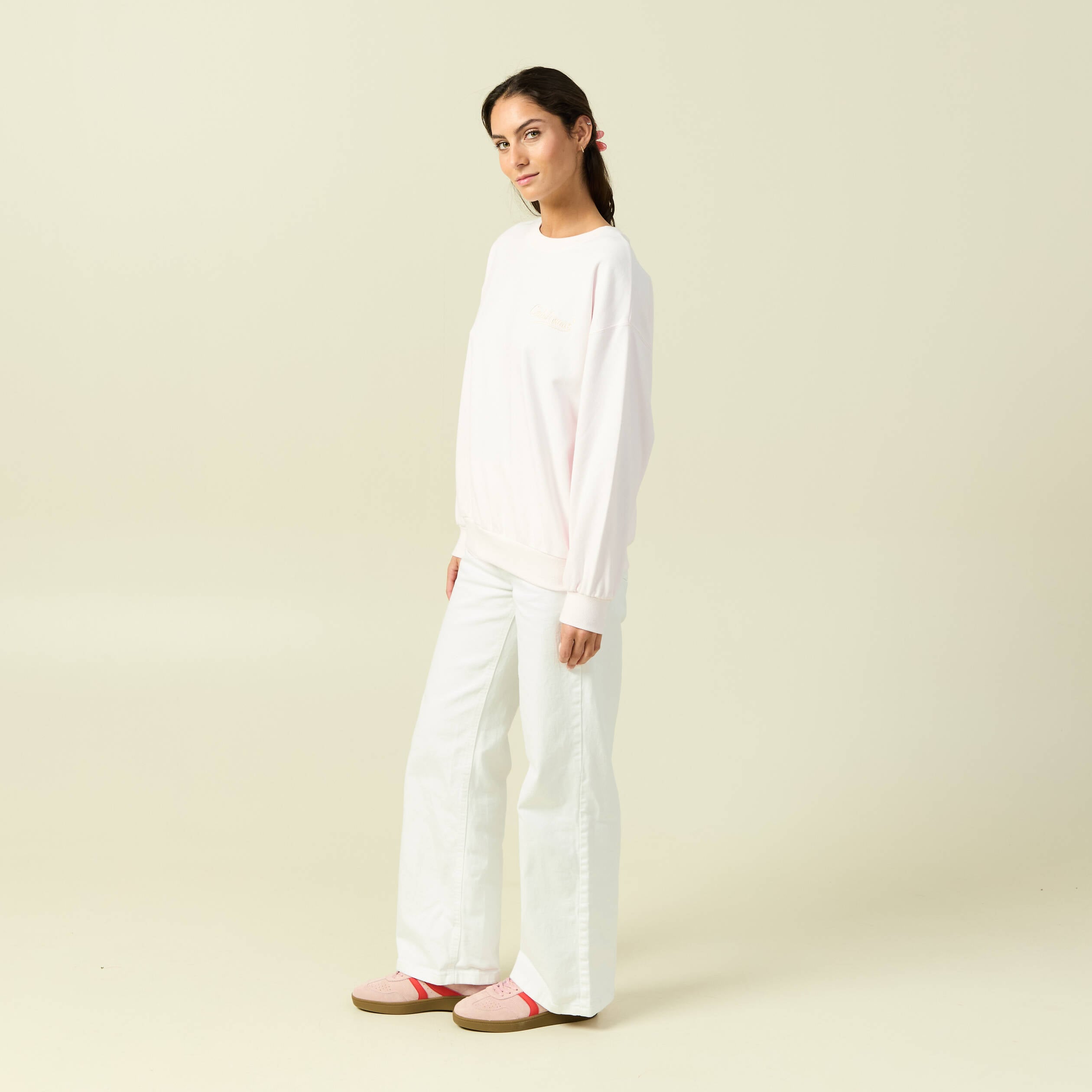 Sweat oversize manches longues brod&eacute; rose poudr&eacute;e femme