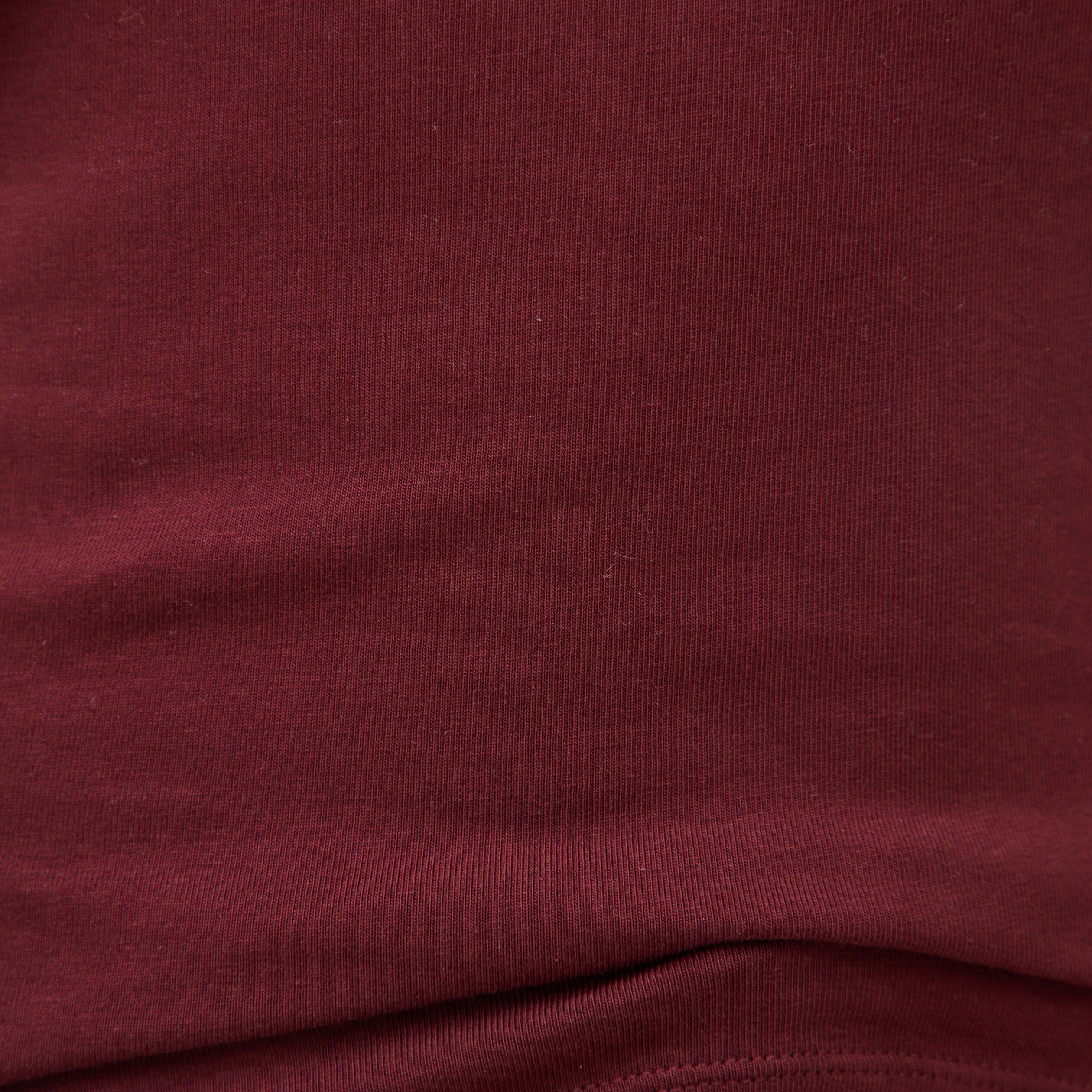 T-shirt ajust&eacute; manches courtes bordeaux femme