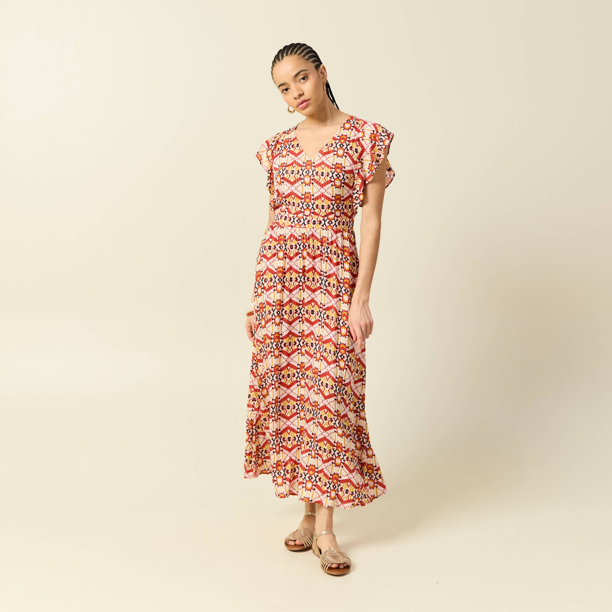 Robe longue &eacute;vas&eacute;e col v manches courtes bordeaux femme