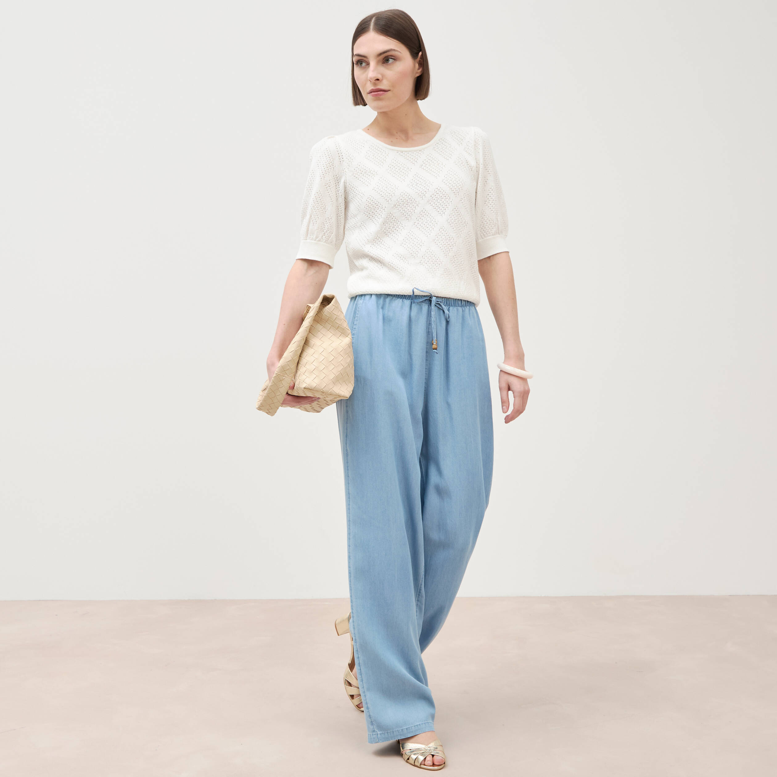 Pull ajour&eacute; droit court manches courtes ecru femme