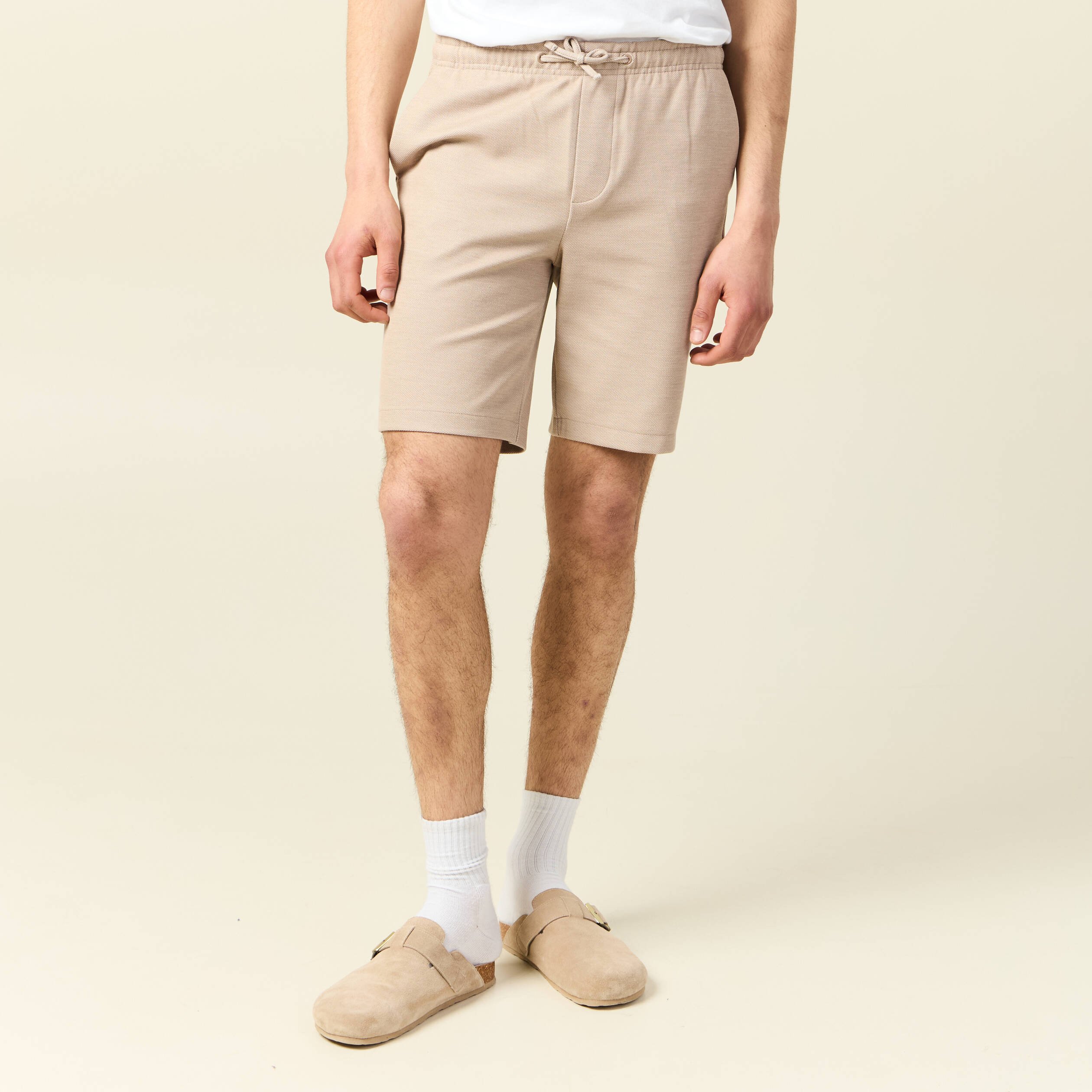short droit avec cordon beige homme Short droit avec cordon beige homme