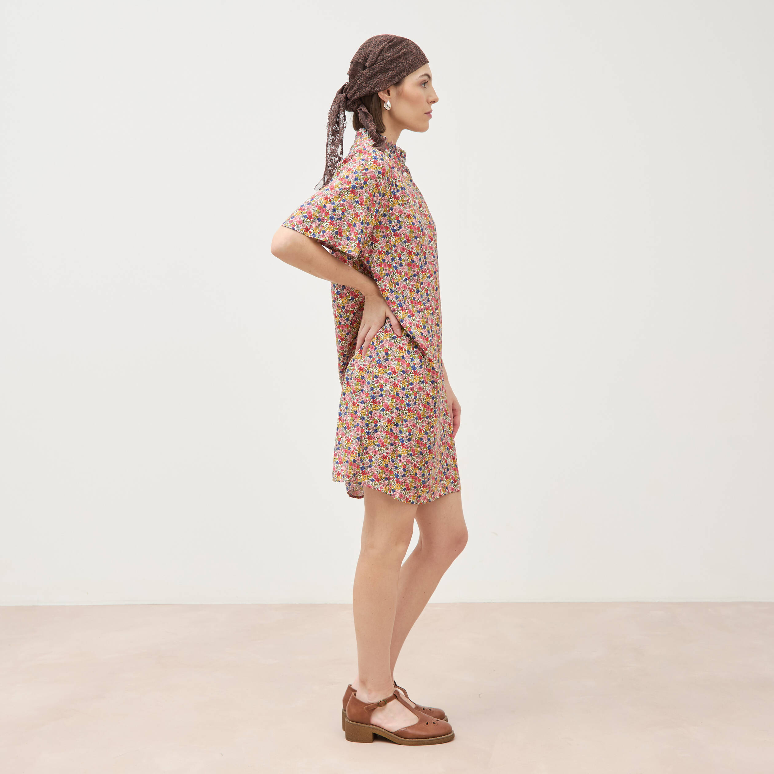 Robe manches courtes col montant multicolore femme